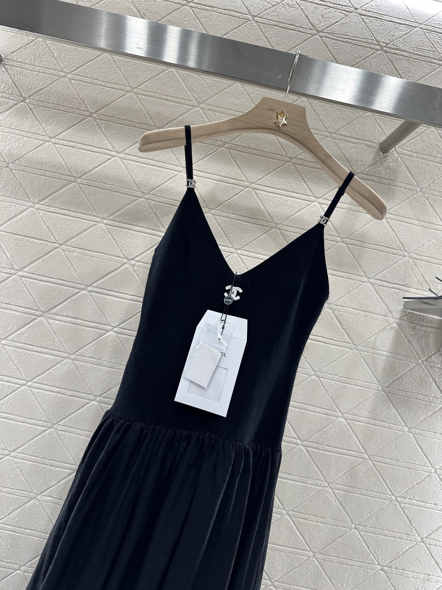 Chanel Knit Patchwork Long Dress - Comfortable, Elegant, and Luxurious 4 i1748011504113 975 0 2