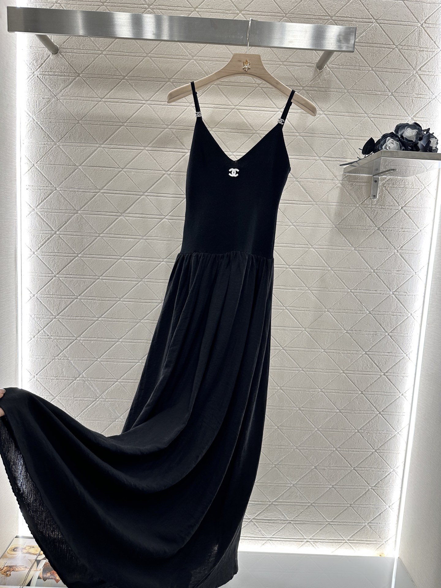 Chanel Knit Patchwork Long Dress - Comfortable, Elegant, and Luxurious 7 i1748011505589 452 0 6