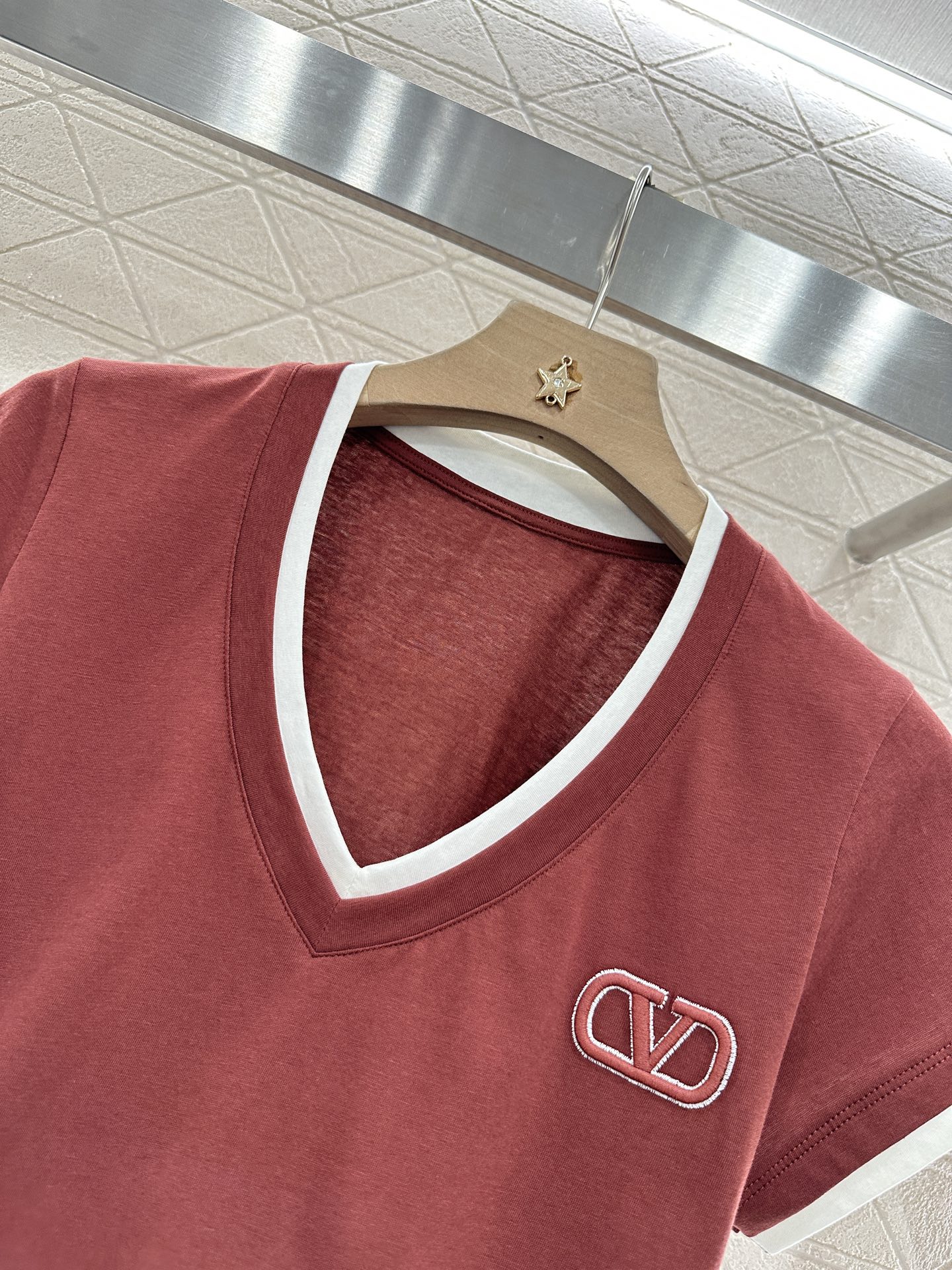 ♥Valentin*♥2025新品上架
      撞色字母𝑇𝑒𝑒
定制YB原生全棉材质 透气舒适 质感