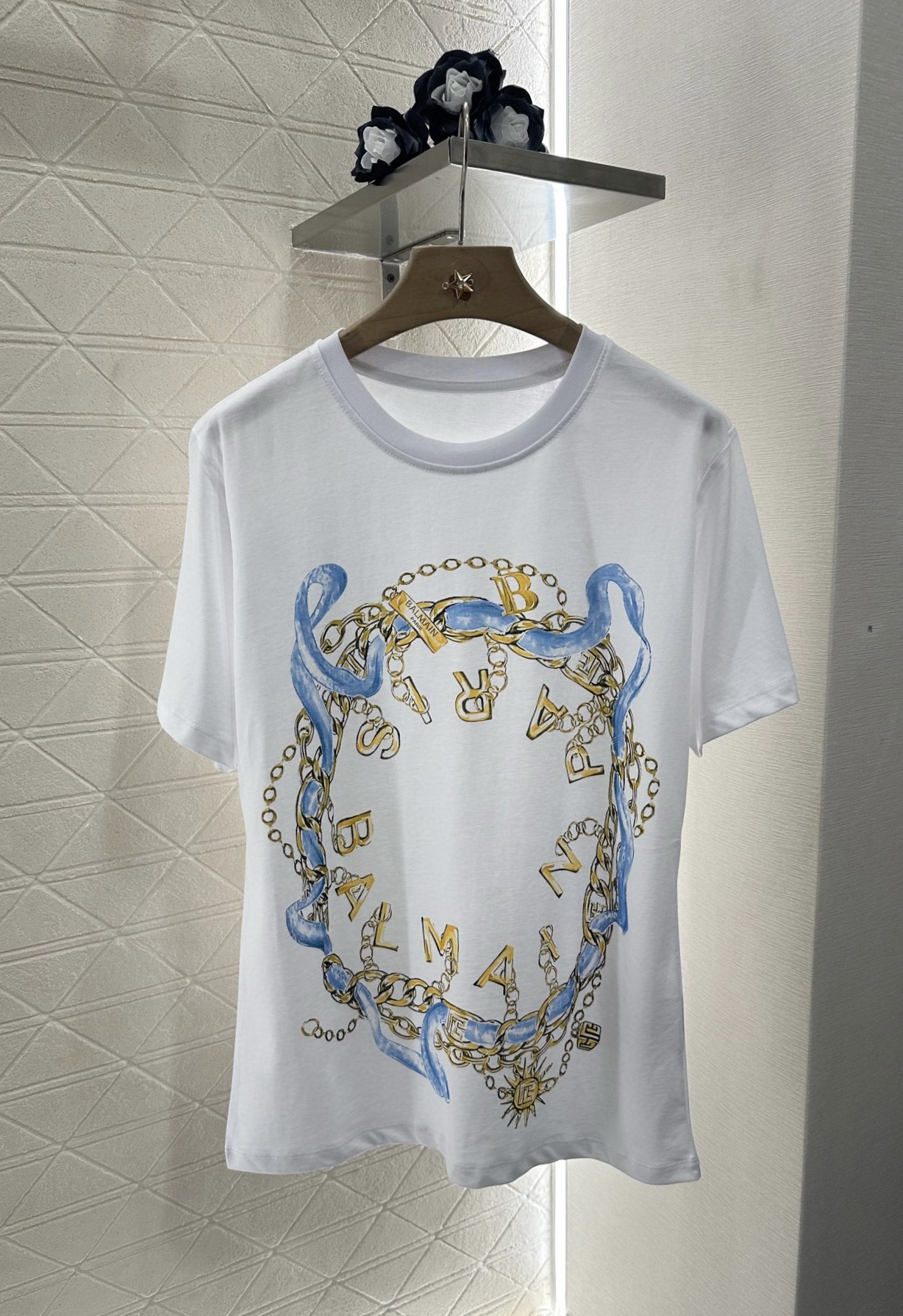 ♥Balmai*♥2025新品上架
    链条印花𝑇𝑒𝑒
定制YB丝光全棉材质 透气舒适 质感十足 常