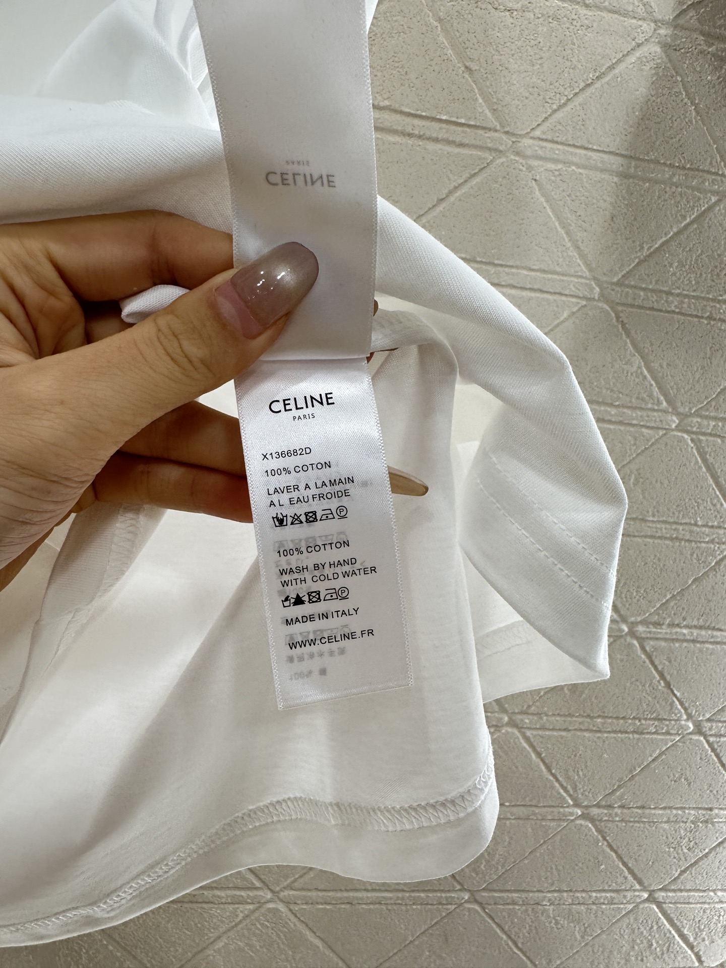 ♥Celin*♥2025新品上架
    钉珠刺绣字母𝑇𝑒𝑒
定制YB丝光全棉材质 弹力舒适 透气好穿 
