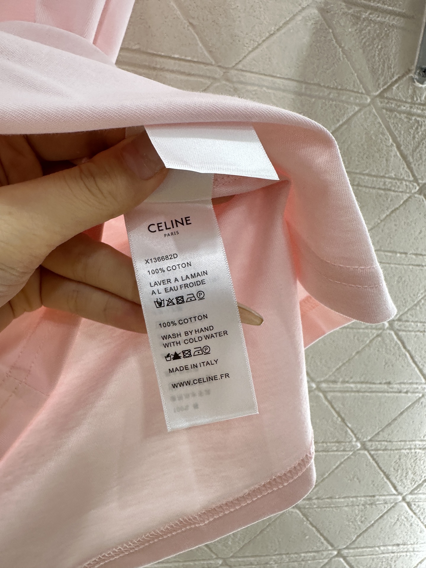 ♥Celin*♥2025新品上架
    钉珠刺绣字母𝑇𝑒𝑒
定制YB丝光全棉材质 弹力舒适 透气好穿 