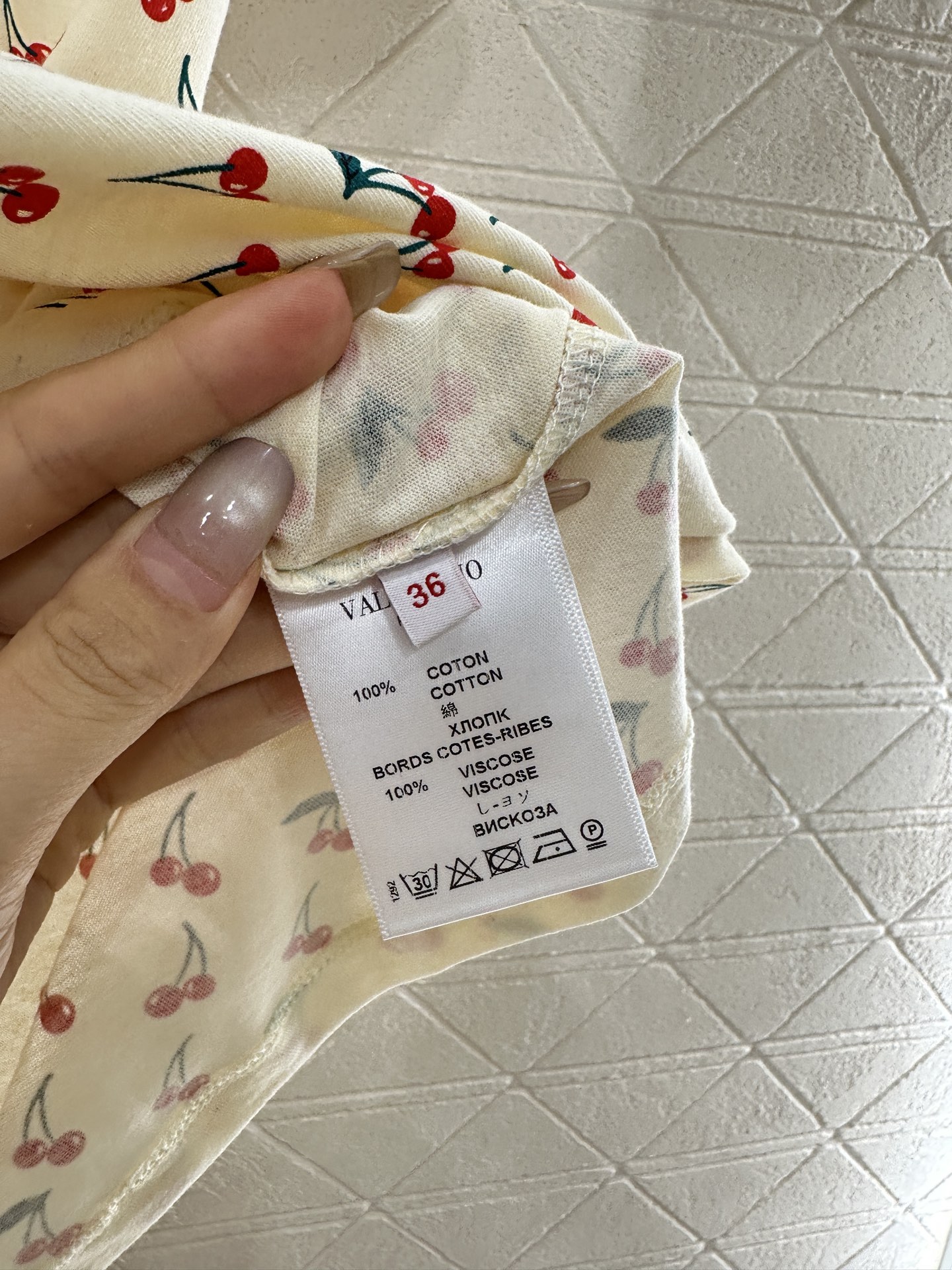 ♥Valentin*♥2025新品上架
       樱桃印花𝑇𝑒𝑒
定制YB丝光全棉材质 透气舒适 质
