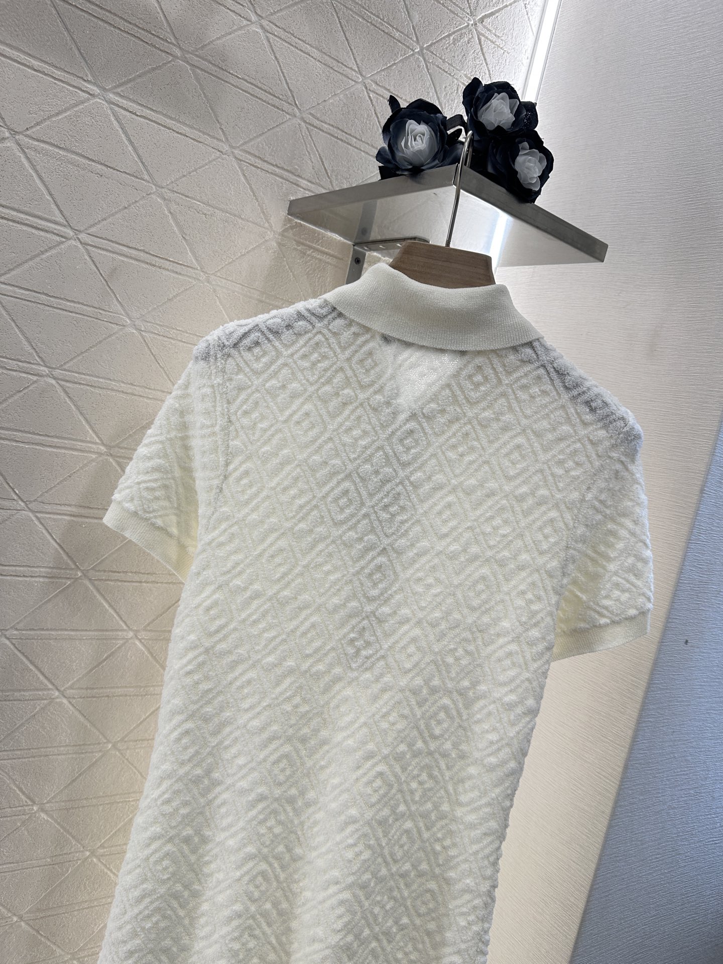 ♥Louis Vuitto*♥2024新品上架
       三花菱格连衣裙
定制YB棉毛针织材质 舒适