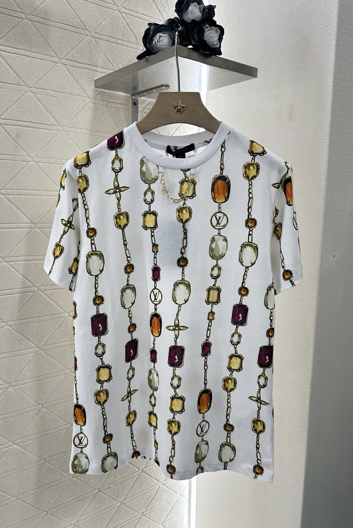 ♥Louis Vuitto*♥2025新品上架
     圆领印花链条𝑇𝑒𝑒
定制YB丝光全棉材质 透气