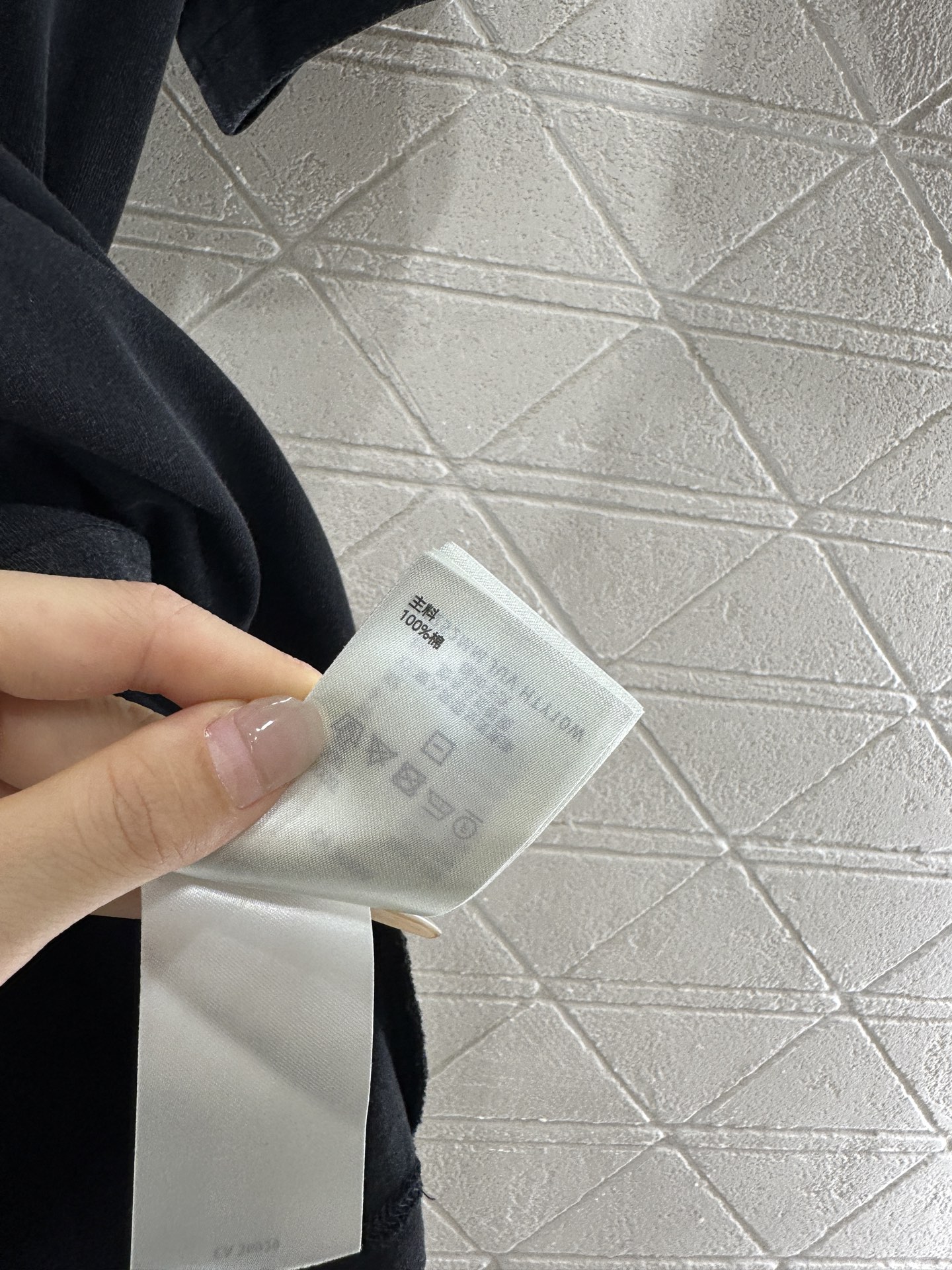 ♥Louis Vuitto*♥2025新品上架
       水洗刺绣字母破洞𝑇𝑒𝑒
定制YB原生全棉材
