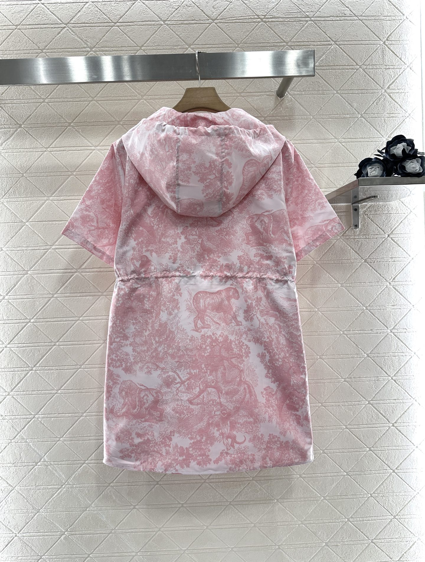 2025 Hard-Core Women’s Suit with Floral Hats & High-Quality Fragrance Materials - 图片 3