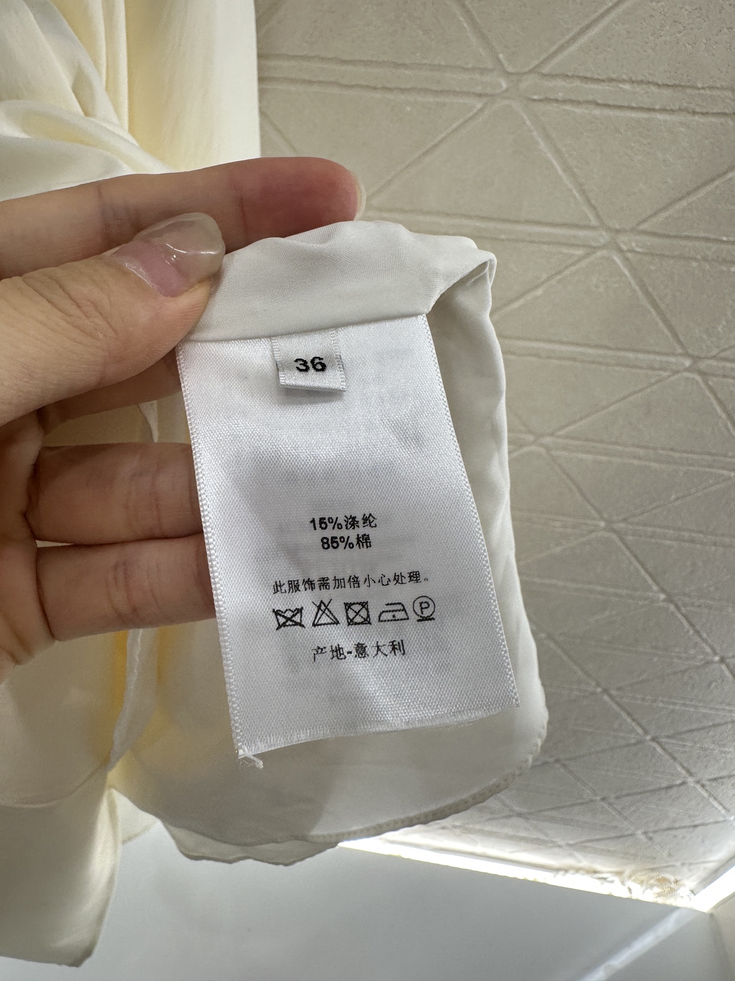♥Dio*♥2025新品上架
       腰带连衣裙
定制YB进口棉涤材质 质感舒适细腻 垂顺光泽 半