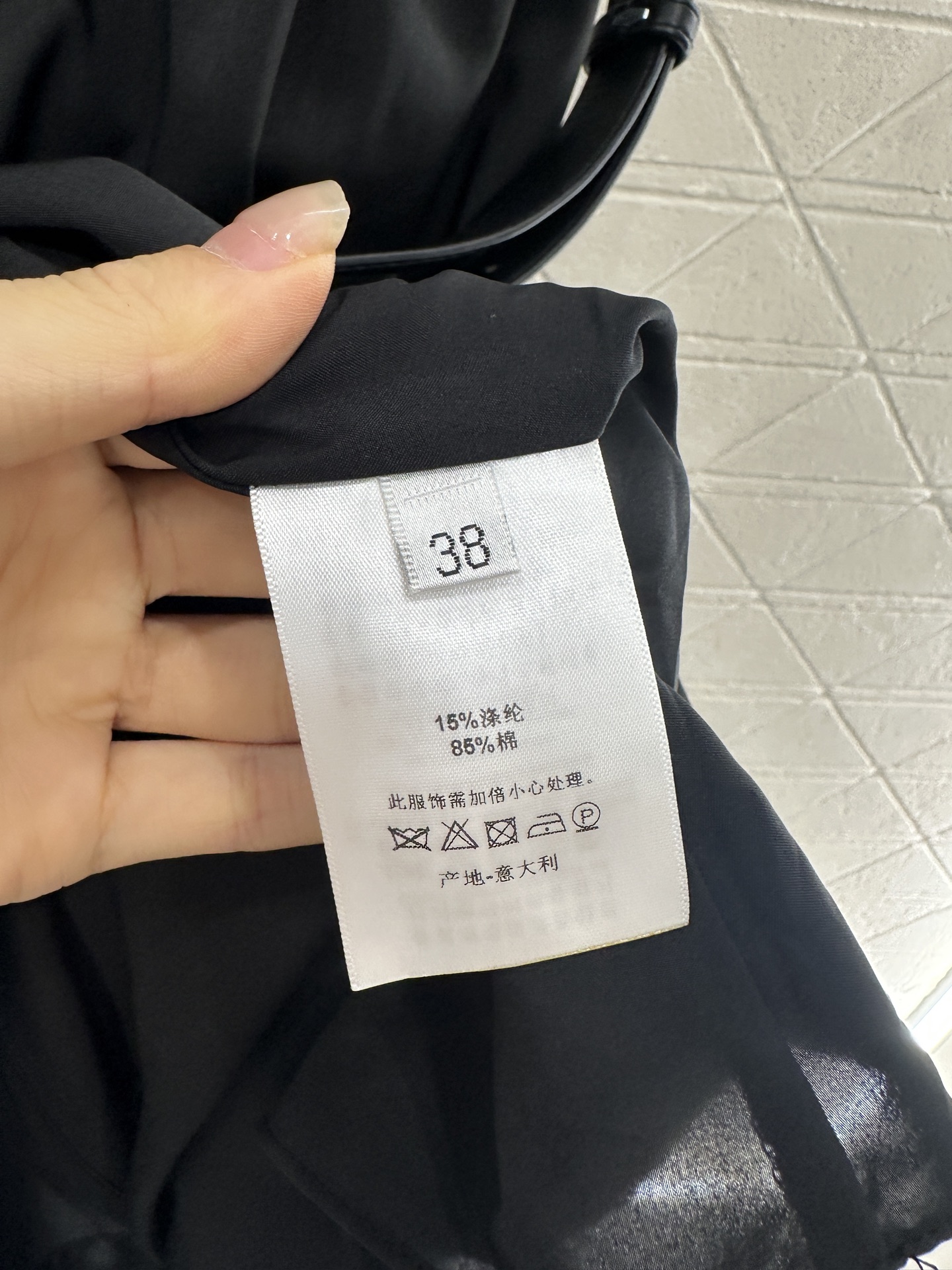 ♥Dio*♥2025新品上架
       腰带连衣裙
定制YB进口棉涤材质 质感舒适细腻 垂顺光泽 半