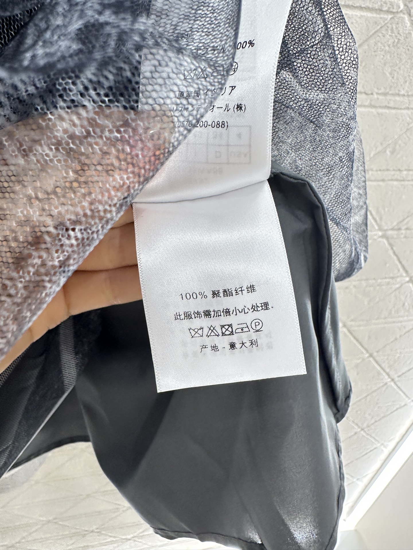♥Dio*♥2025新品上架
  高腰双层长款纱裙
定制YB进口网纱材质 飘逸动人 亲肤透气 双层长款纱