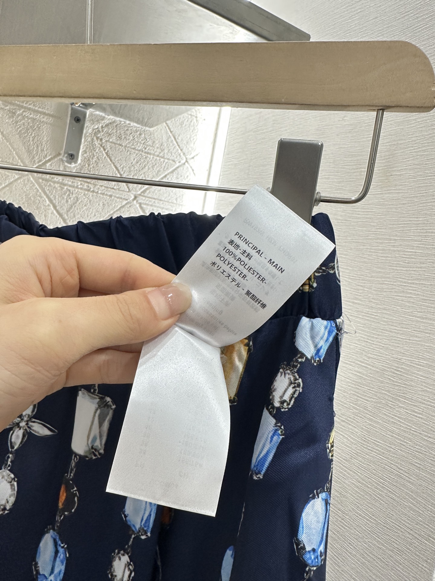 ♥Louis Vuitto*♥2025新品上架
      印花宝石半裙
定制YB进口斜纹稠材质 质感光
