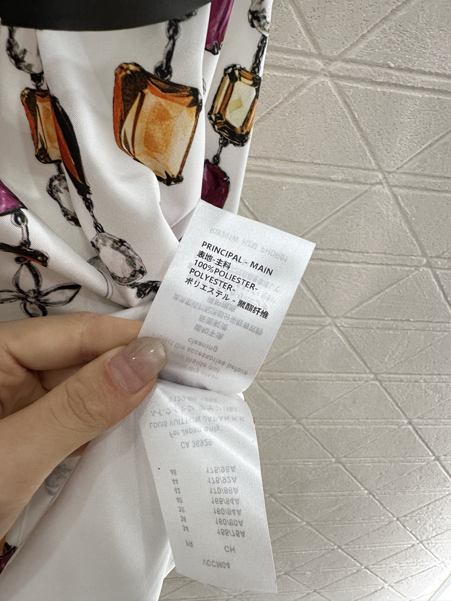  Louis Vuitto*♥2025新品上架
     印花腰带连衣裙
定制YB进口斜纹稠材质 质感光