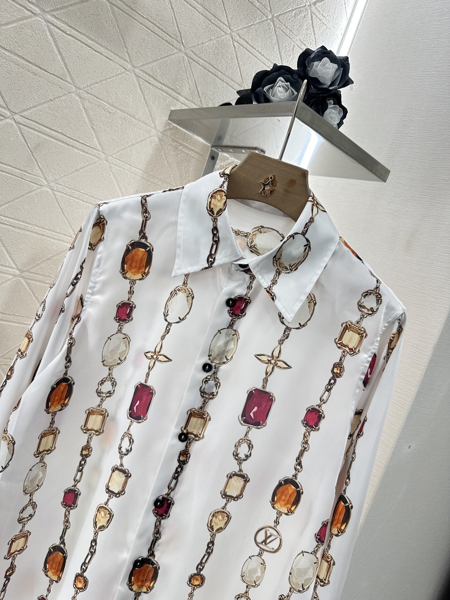 ♥Louis Vuitto*♥2025新品上架
     印花衬衫长裤套装
定制YB进口斜纹稠材质 质感