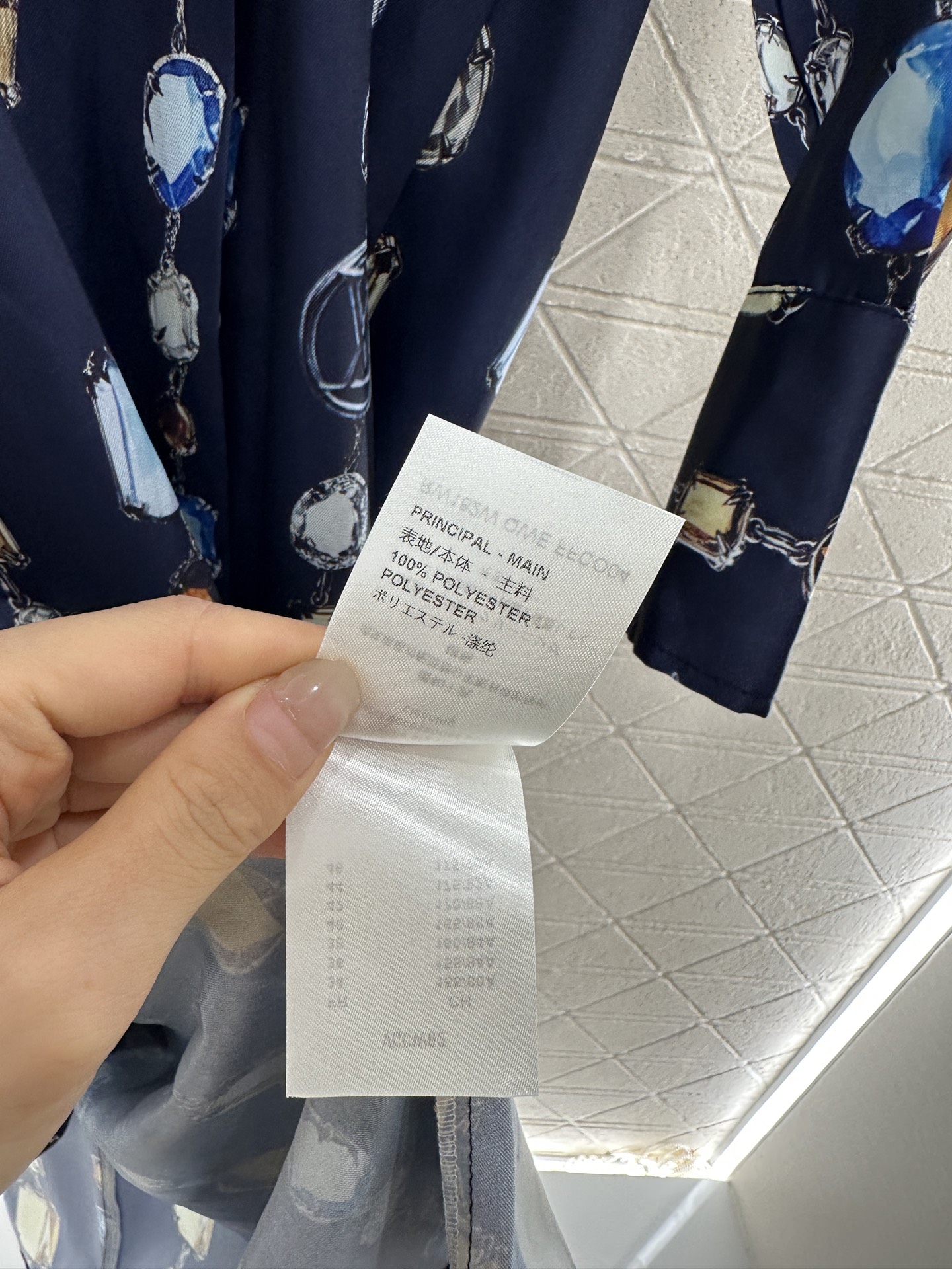 ♥Louis Vuitto*♥2025新品上架
     印花收腰连衣裙
定制YB进口斜纹稠材质 质感光