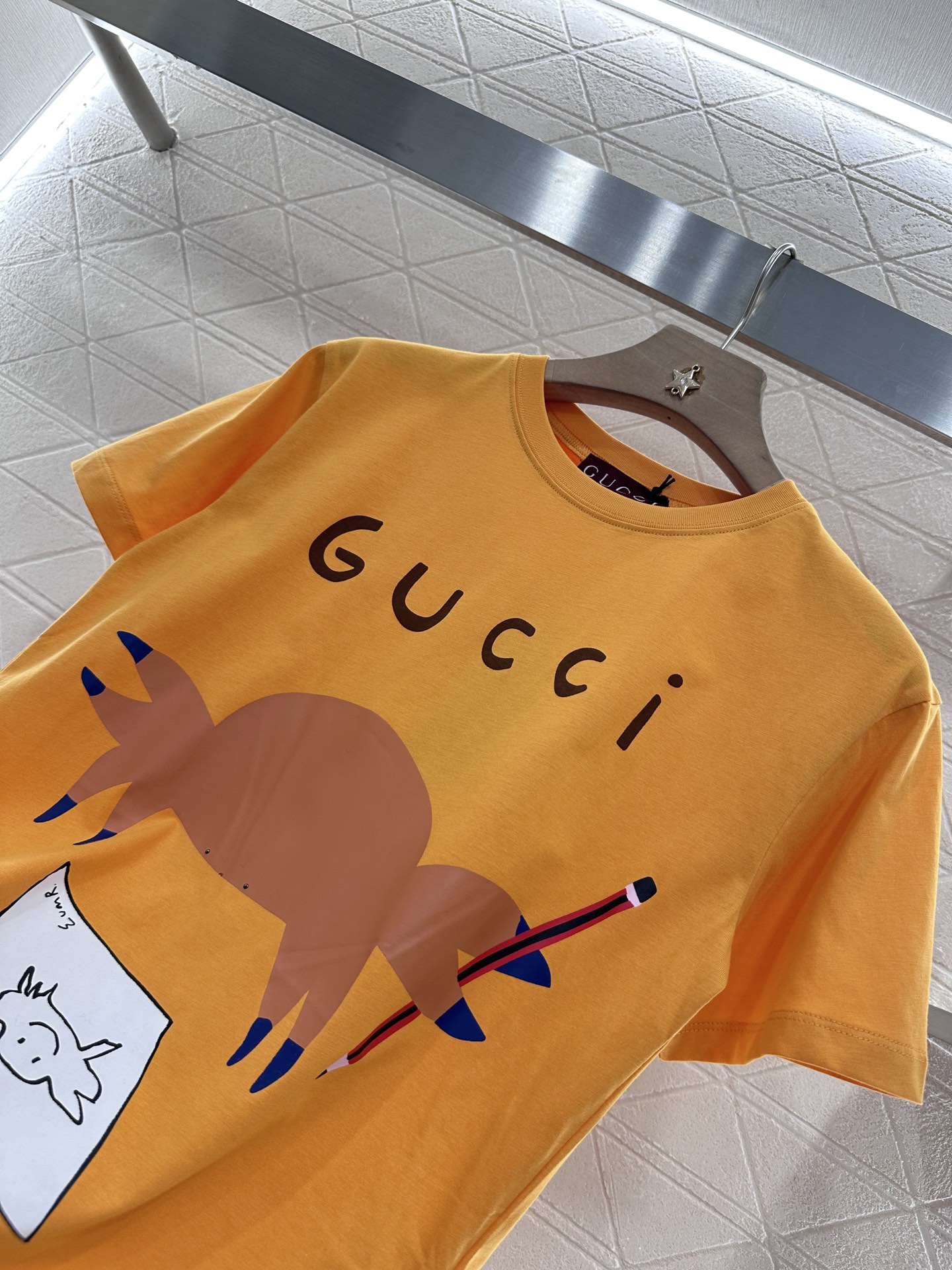 ♥Gucc*♥2025新品上架
      童趣印花圆领𝑇𝑒𝑒
定制YB原生全棉材质 透气舒适 质感十足