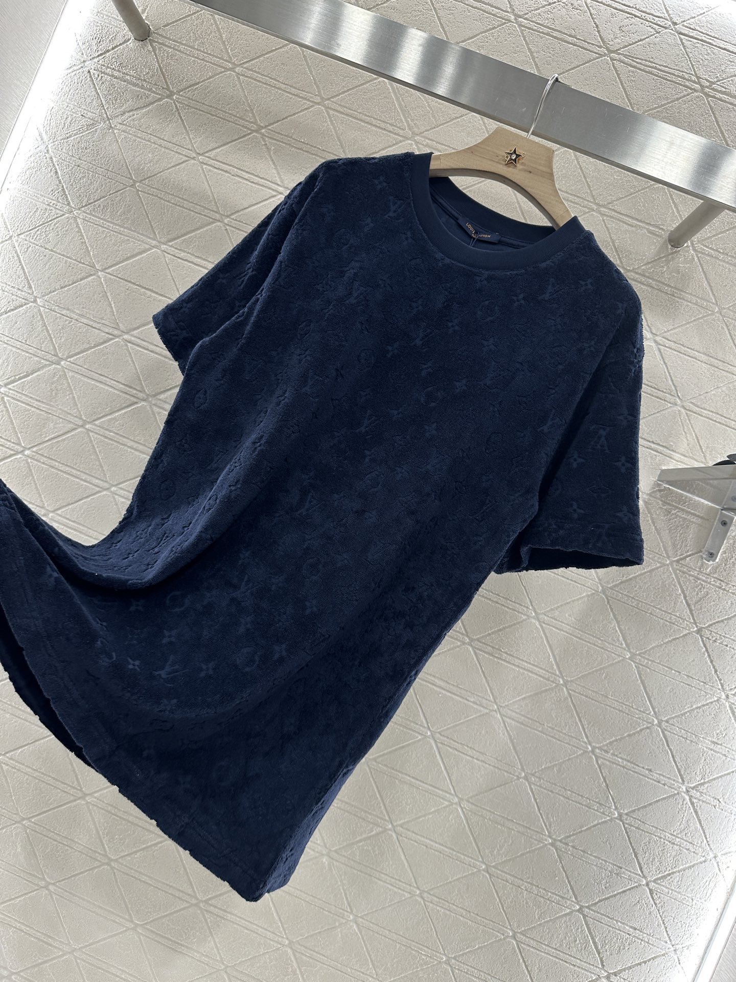 ♥Louis Vuutto*♥2025新品上架
     圆领提花廓形𝑇𝑒𝑒
定制YB毛巾全棉材质 透气