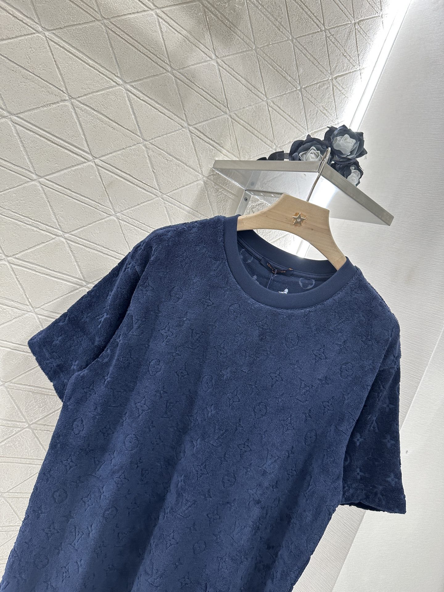 ♥Louis Vuutto*♥2025新品上架
     圆领提花廓形𝑇𝑒𝑒
定制YB毛巾全棉材质 透气