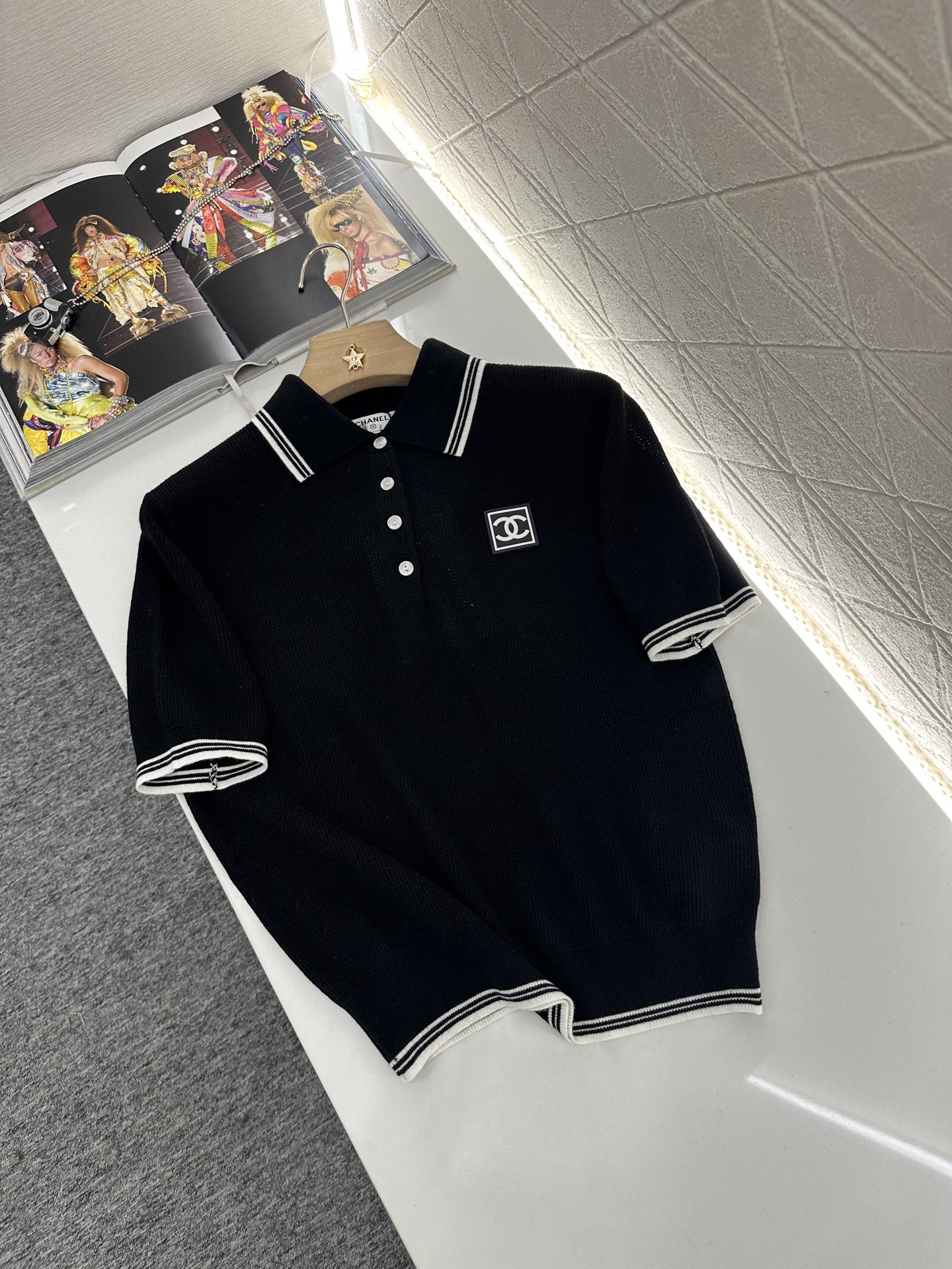 ♥Chane*♥2025新品上架
     章仔字母针织𝑝𝑜𝑙𝑜
定制YB羊毛纱线织造 细腻柔软 弹力十