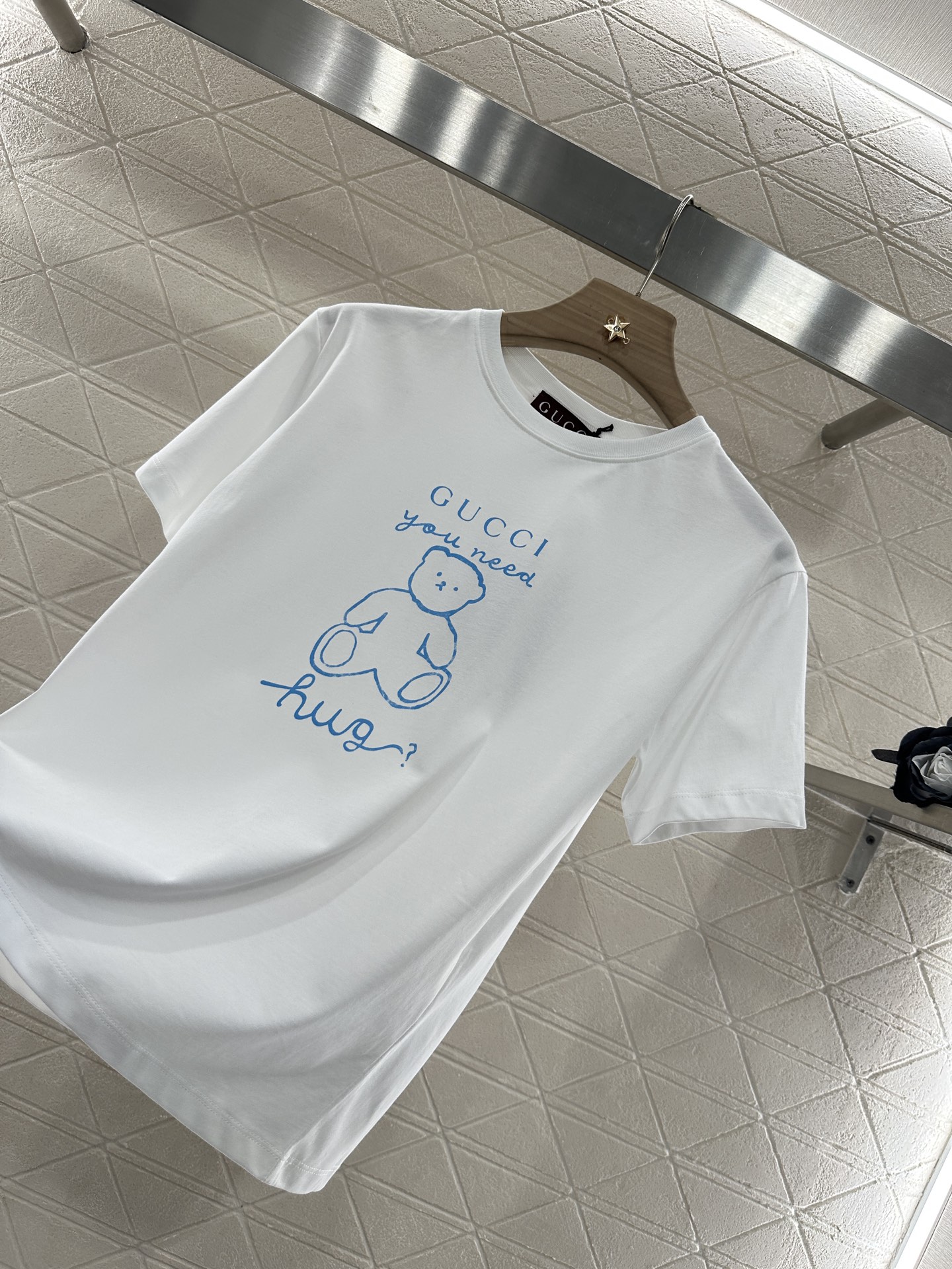 ♥Gucc*♥2025新品上架
      童趣印花圆领𝑇𝑒𝑒
定制YB原生全棉材质 透气舒适 质感十足