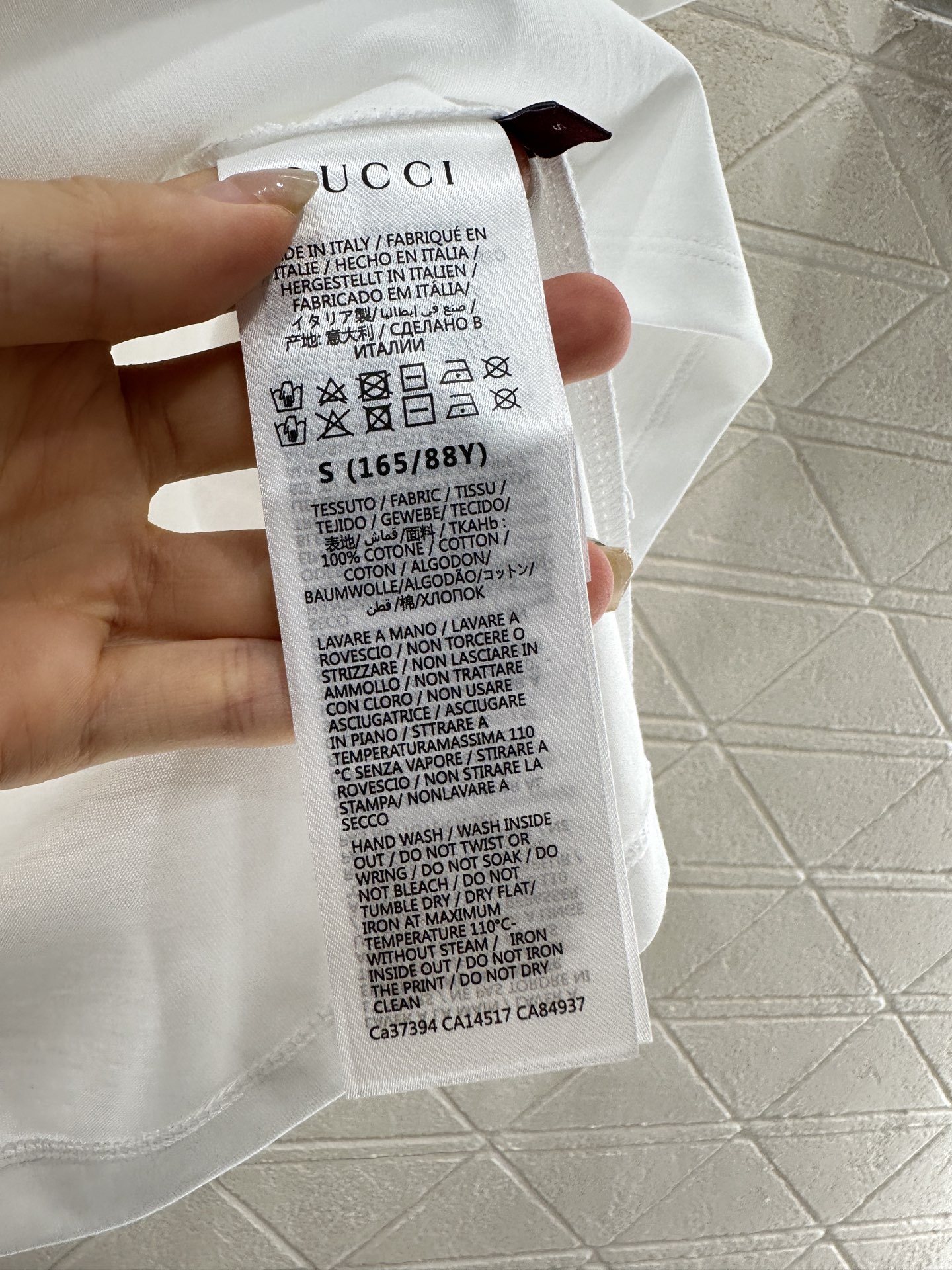 ♥Gucc*♥2025新品上架
      童趣印花圆领𝑇𝑒𝑒
定制YB原生全棉材质 透气舒适 质感十足
