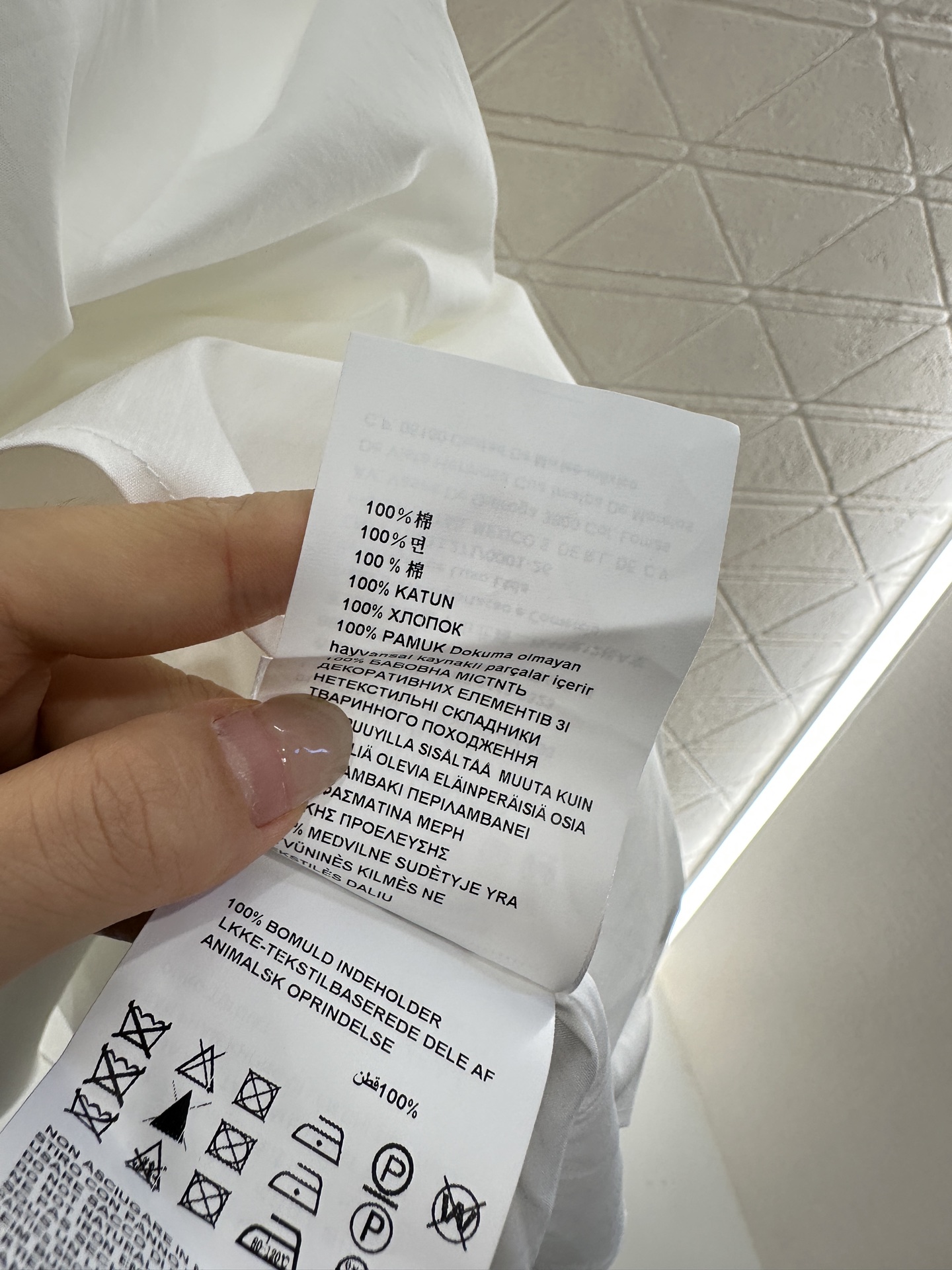 ♥Prad*♥2025新品上架
     短袖抽绳连衣裙
定制YB斜纹全棉材质 质感透气 垂顺有型 翻领