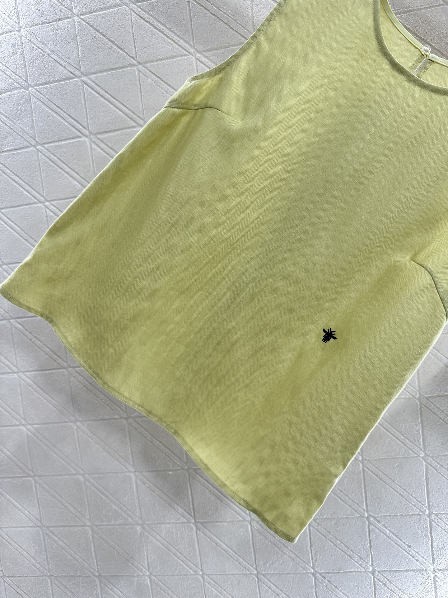 ♥Dio*♥2025新品上架
    无袖背心短裤套装
定制YB亚麻棉材质 肌理明显 透气养肤 背心短裤