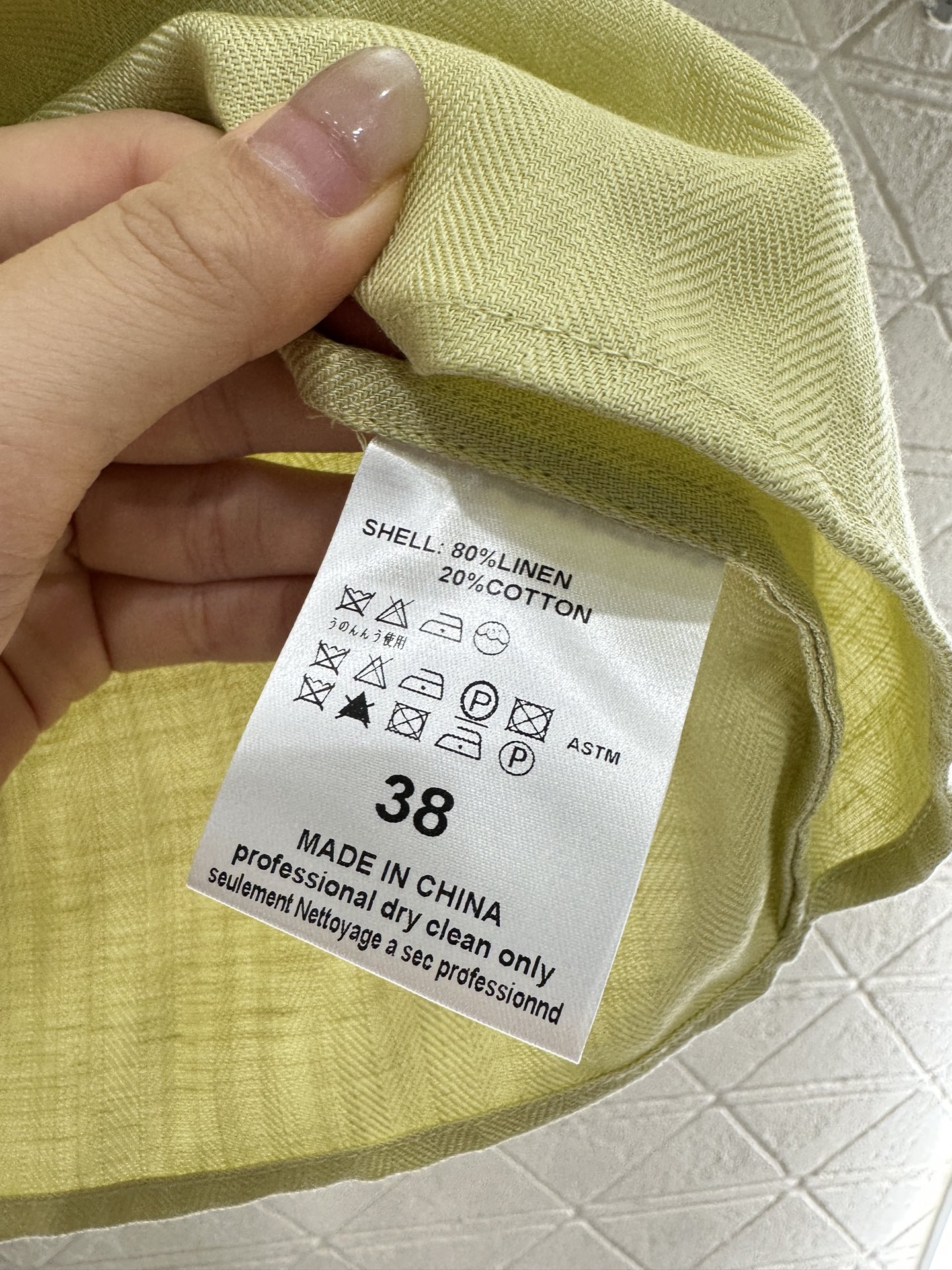 ♥Dio*♥2025新品上架
    无袖背心短裤套装
定制YB亚麻棉材质 肌理明显 透气养肤 背心短裤
