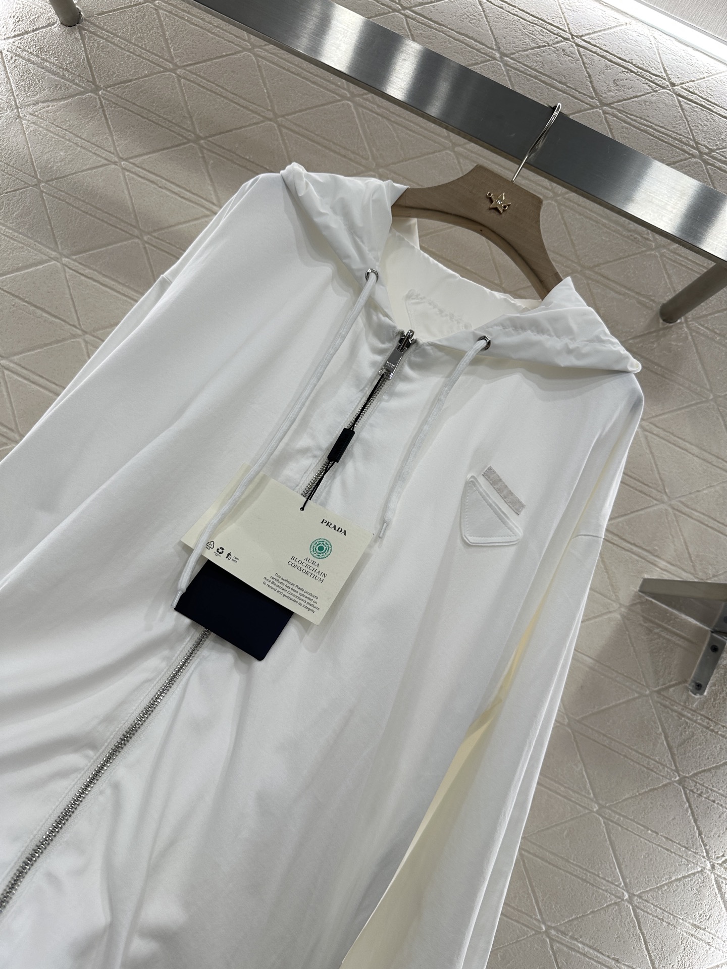 ♥Louis Vuitto*♥2025新品上架
     两面穿连帽外套
定制YB进口再生尼龙➕全棉材质