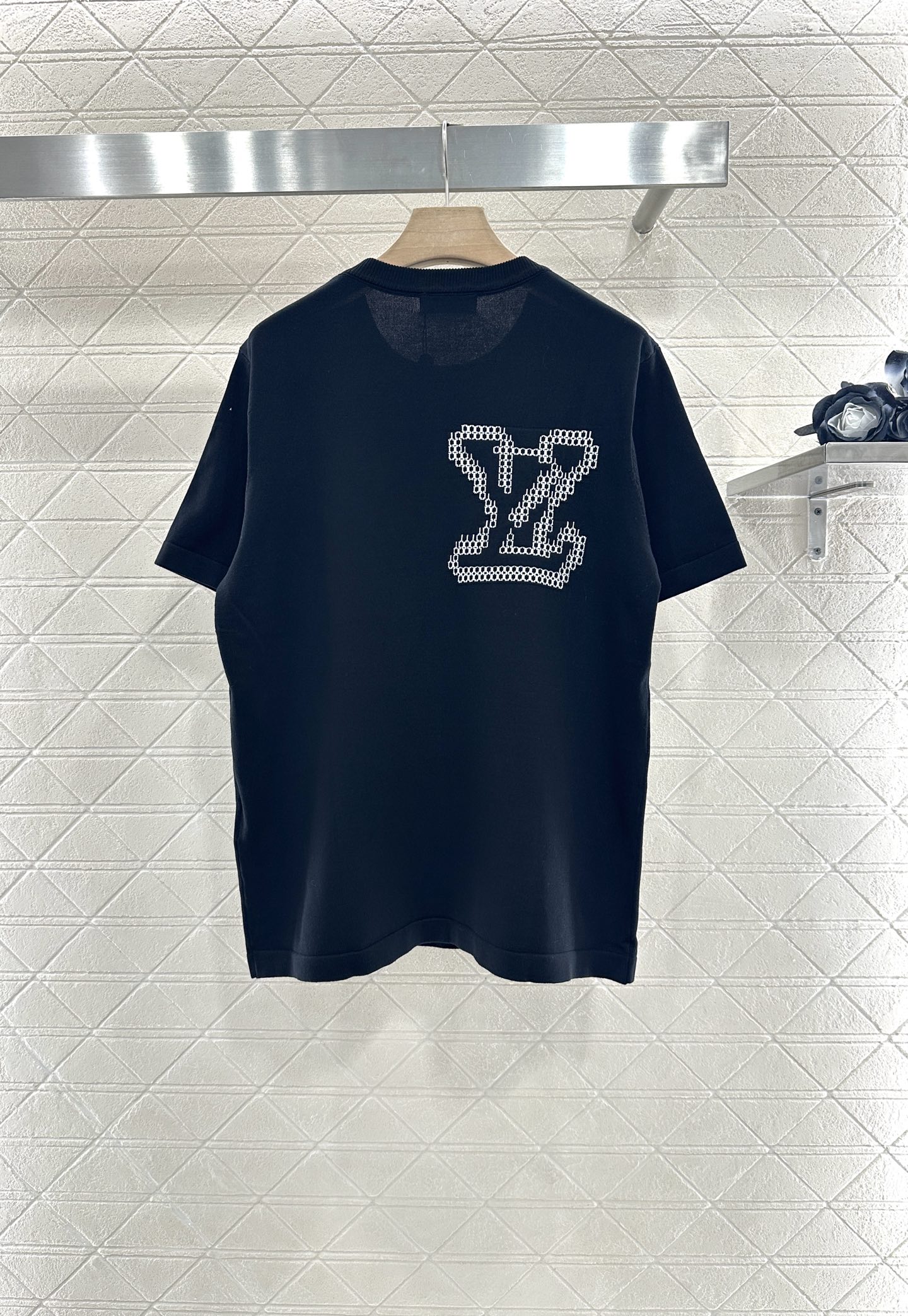 ♥Louis Vuitto*♥2025新品上架
     圆领字母针织上衣
定制YB全棉纱线织造 透气舒