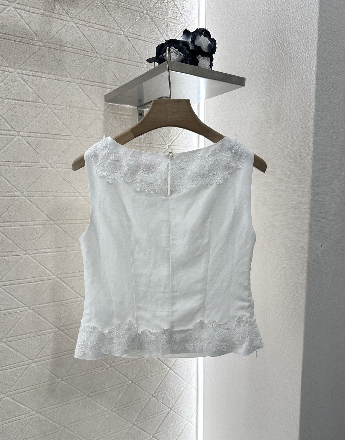 ♥Valentin*♥2025新品上架
   绣花背心半裙套装
定制YB棉麻材质 肌理明显 穿搭透气养肤