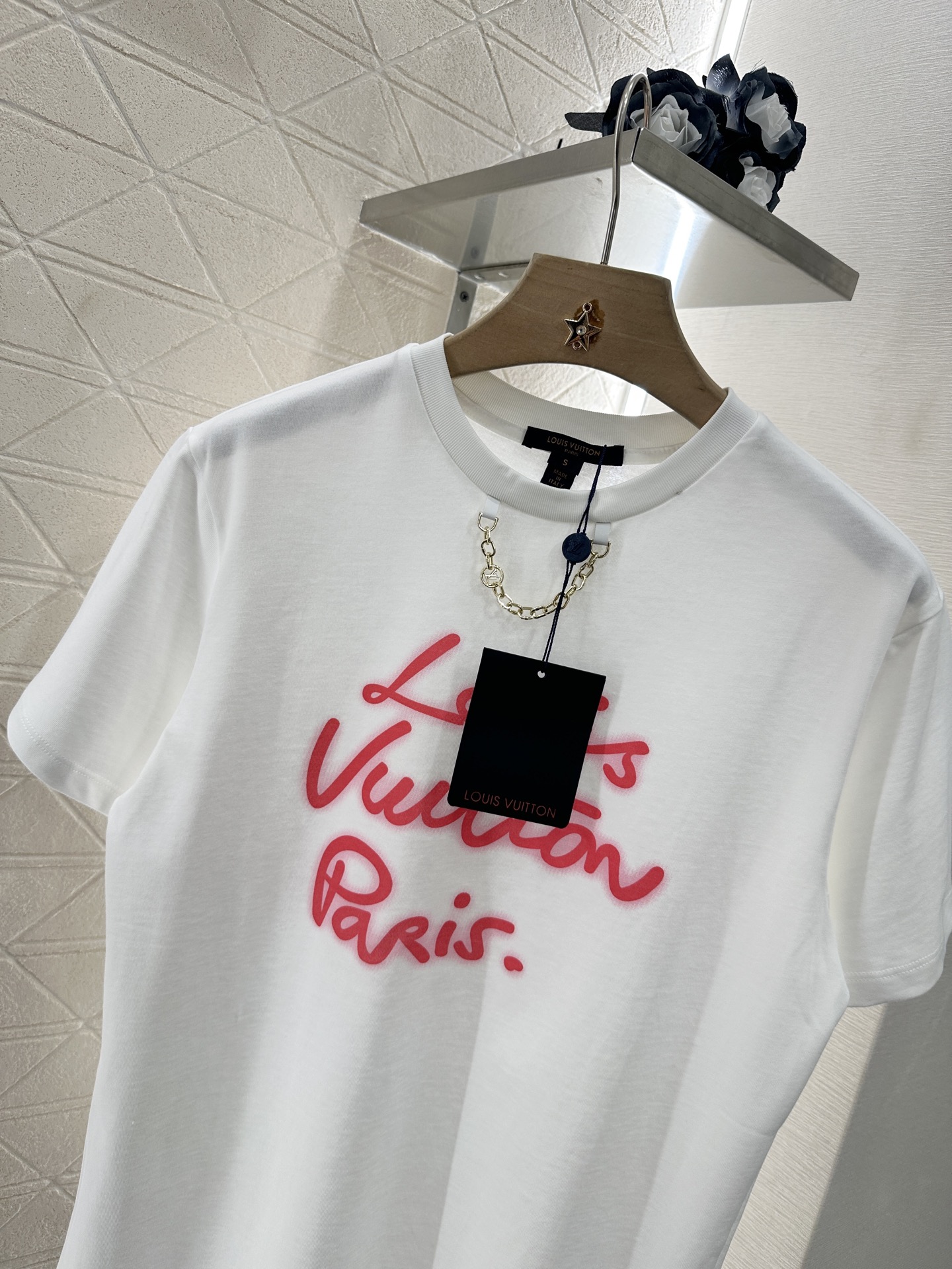 ♥Louis Vuitto*♥2025新品上架
      链条圆领印花𝑇𝑒𝑒
定制YB丝光全棉材质 透