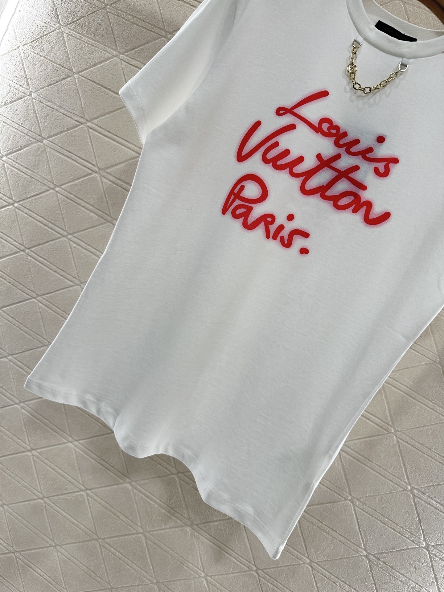 ♥Louis Vuitto*♥2025新品上架
      链条圆领印花𝑇𝑒𝑒
定制YB丝光全棉材质 透