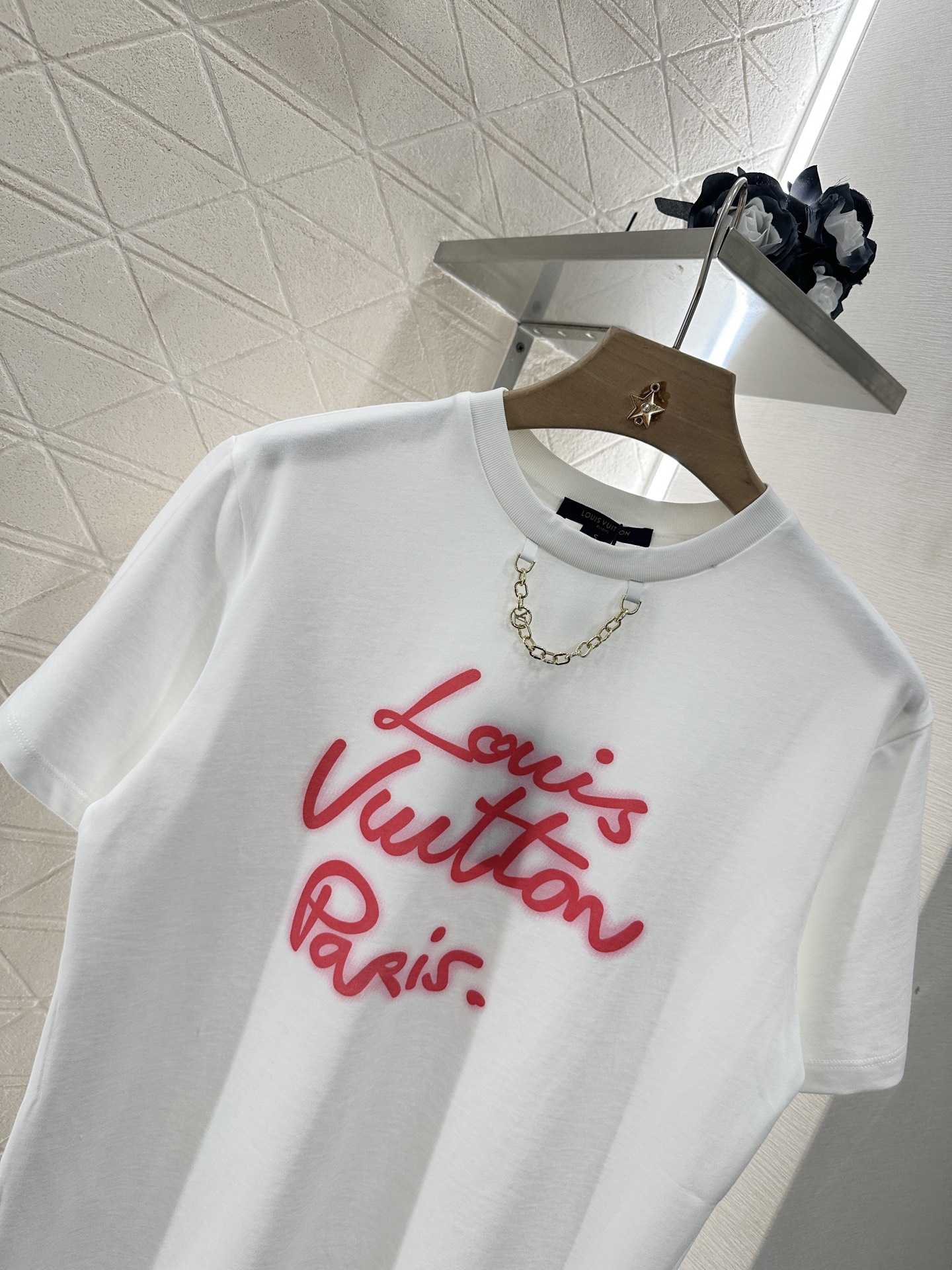 ♥Louis Vuitto*♥2025新品上架
      链条圆领印花𝑇𝑒𝑒
定制YB丝光全棉材质 透