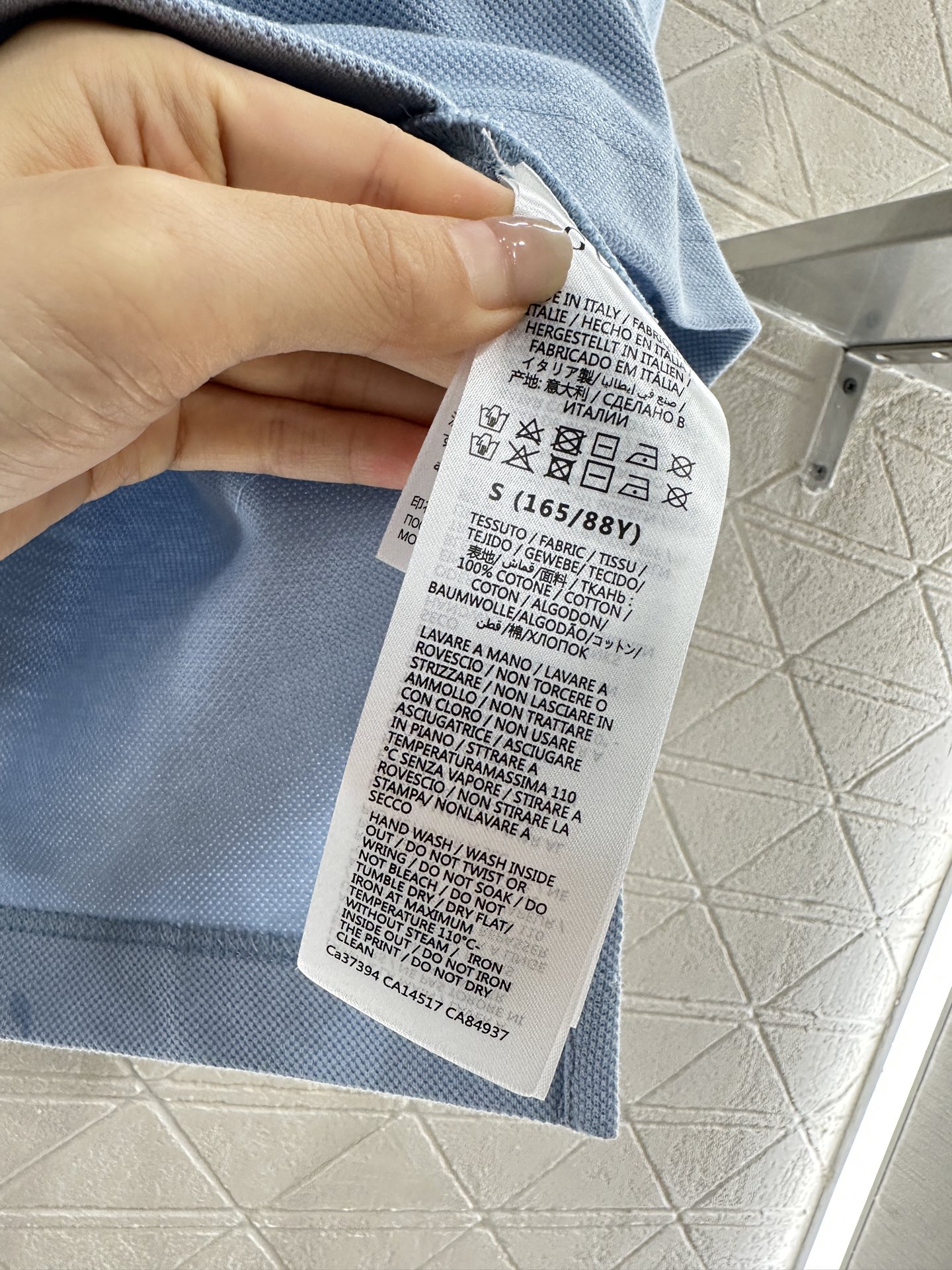 ♥Gucc*♥2025新品上架
    短款𝑝𝑜𝑙𝑜上衣
定制YB朱地全棉材质 自带空洞 吸湿透气 短款