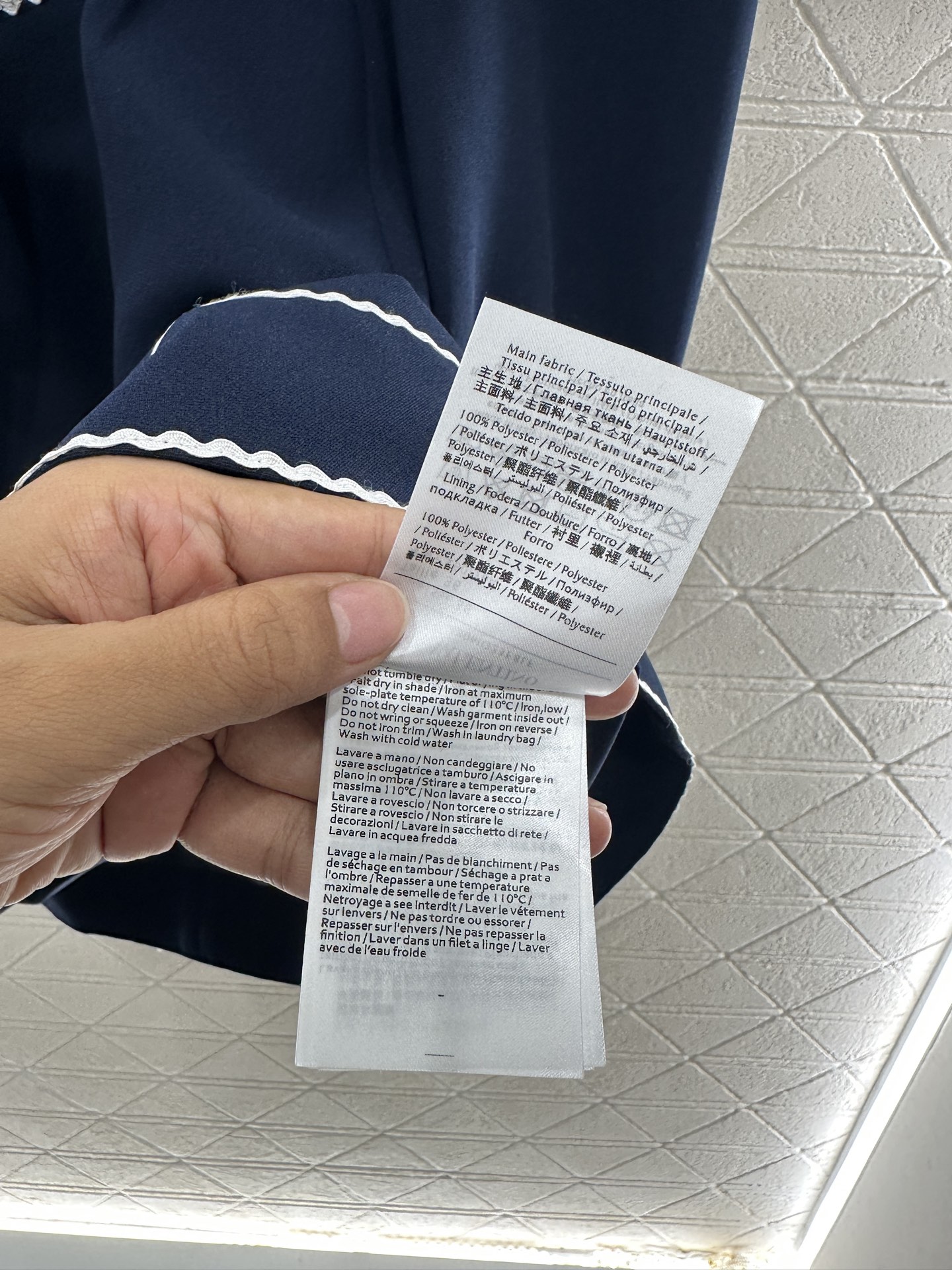 ♥Valentin*♥2025新品上架
     蝴蝶结腰带连衣裙
定制YB进口醋酸材质 质感舒适 垂感