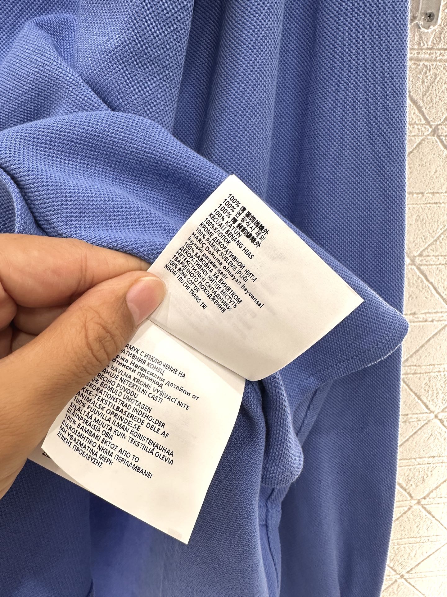 ♥Miumi*♥2025新品上架
    翻领长袖𝑝𝑜𝑙𝑜衬衣
定制YB朱地全棉材质 自带孔洞 吸湿透气