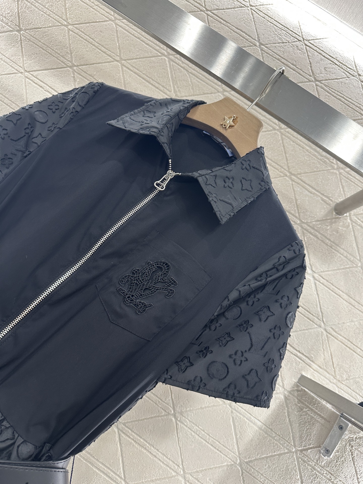 ♥Louis Vuitto*♥2025新品上架
      提花腰带短袖连衣裙
定制YB进口提花全棉材质