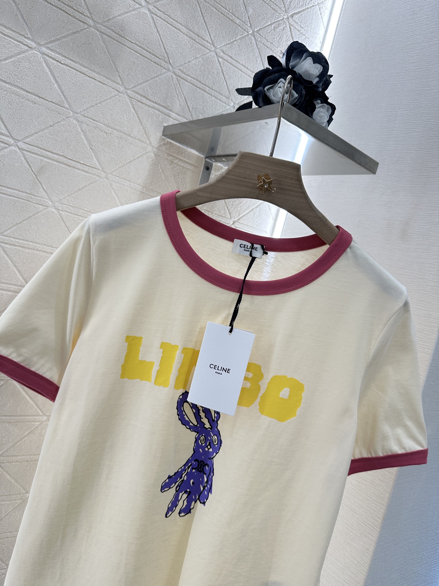 ♥Celin*♥2025新品上架
      撞色印花𝑇𝑒𝑒
定制YB原生全棉材质 透气舒适 质感十足 