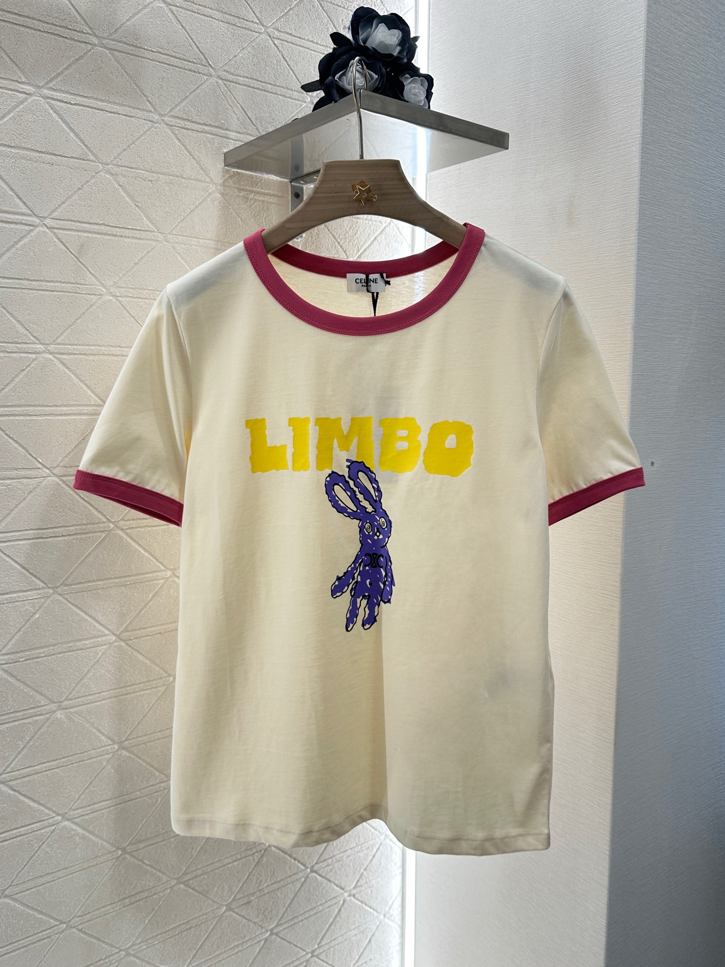 ♥Celin*♥2025新品上架
      撞色印花𝑇𝑒𝑒
定制YB原生全棉材质 透气舒适 质感十足 