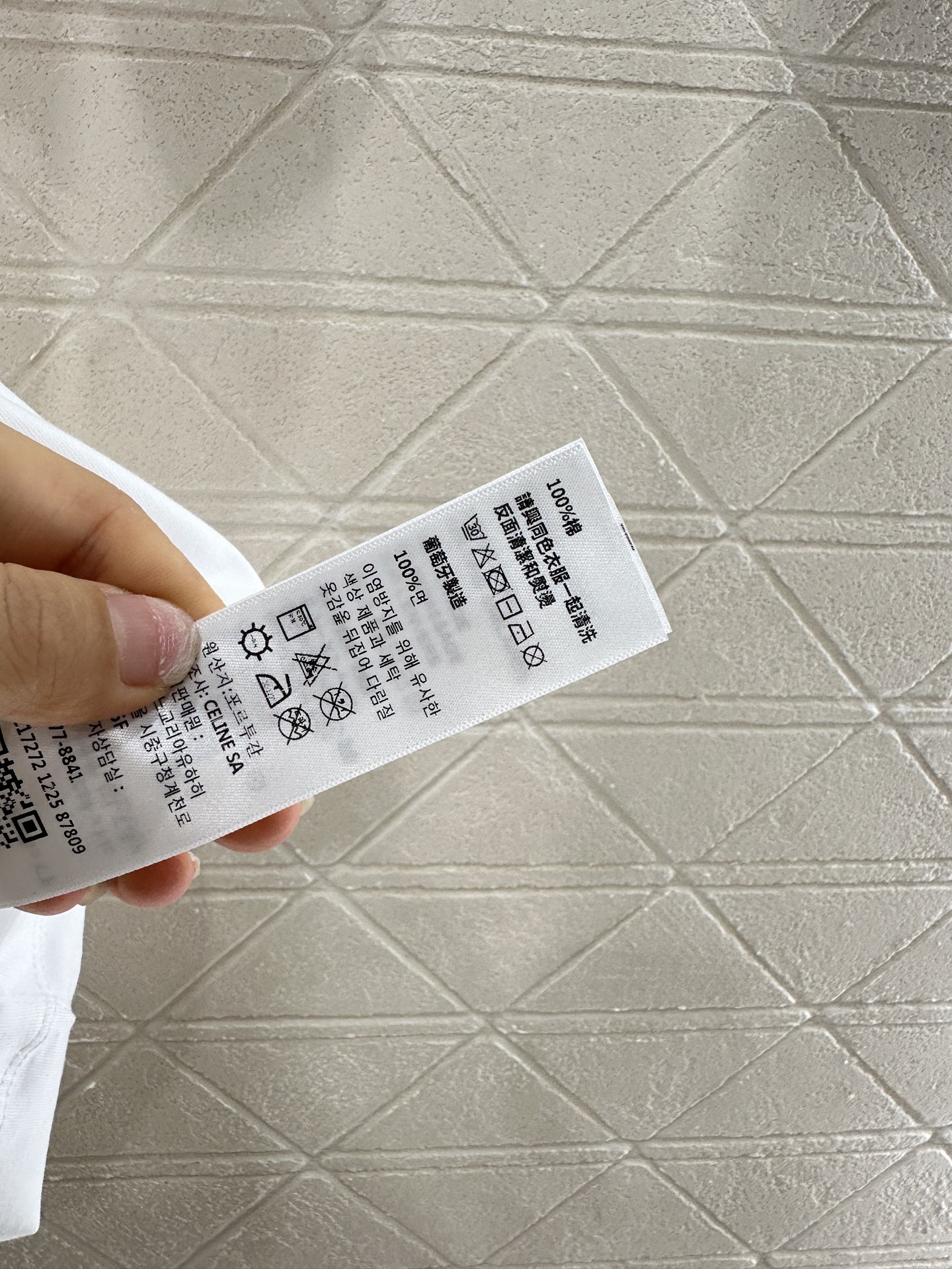 ♥Celin*♥2025新品上架
     圆领活性印花𝑇𝑒𝑒
定制YB原生全棉材质 透气舒适 质感十足