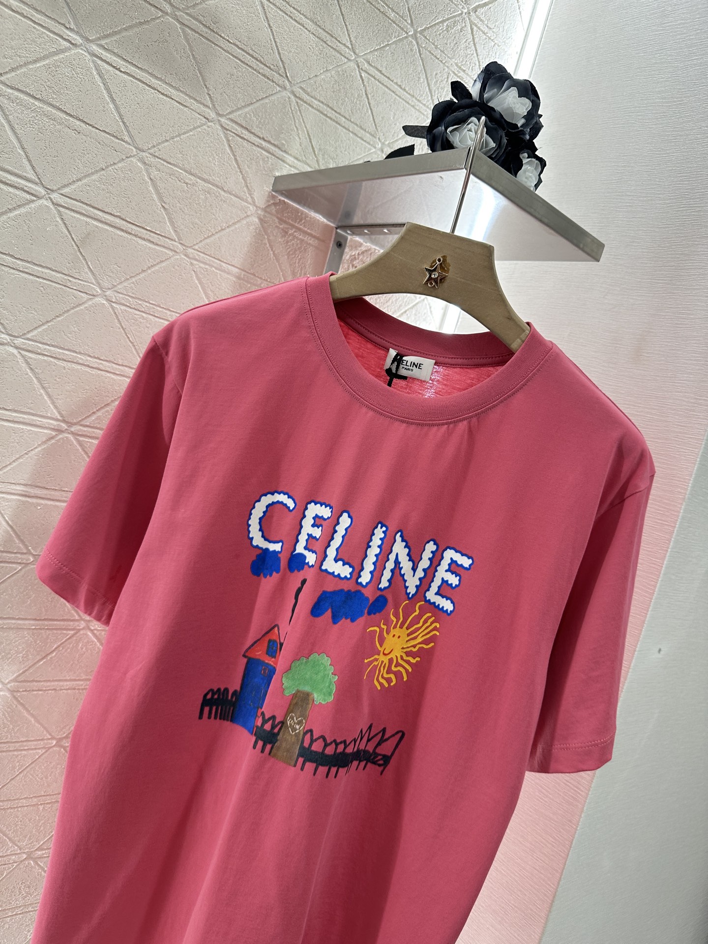 ♥Celin*♥2025新品上架
     圆领活性印花𝑇𝑒𝑒
定制YB原生全棉材质 透气舒适 质感十足