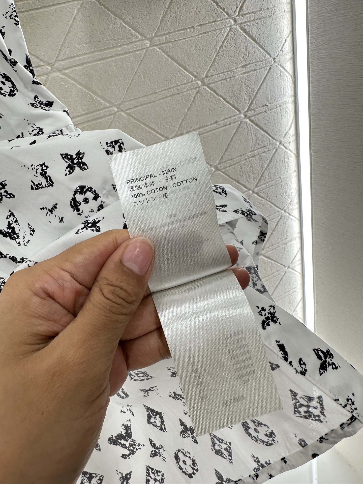 ♥Louis Vuitto*♥2025新品上架
      印花腰带短袖连衣裙
定制YB斜纹全棉材质 质