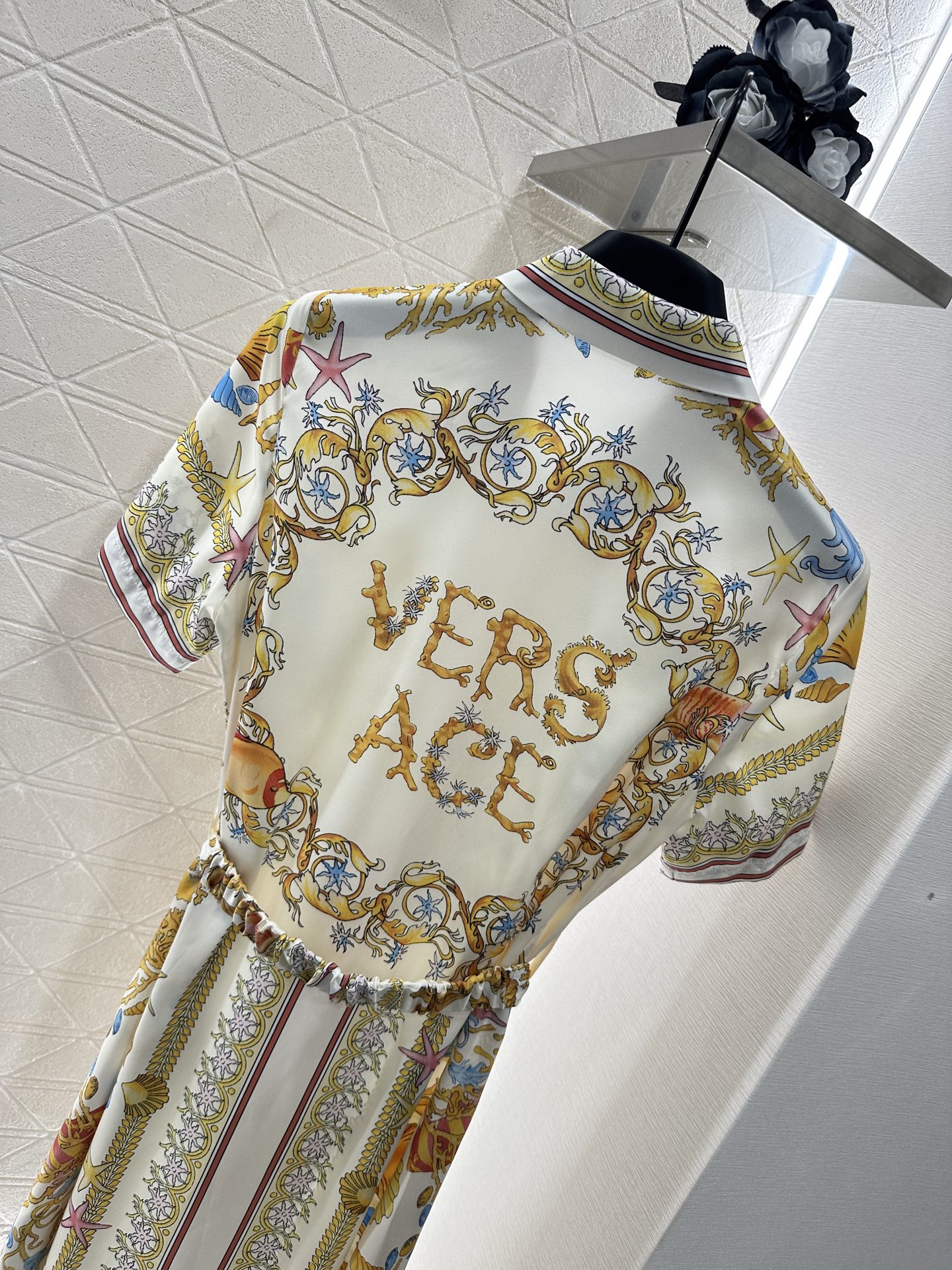 P696 Original Women’s Suit: 2025 New Product with Oceanic Elements and Geometry - 图片 4