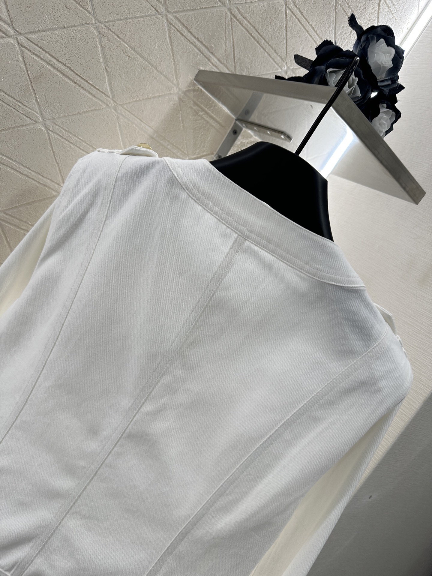 P1104: Stylish Cowboy Coat Short Skirt Suit with Customized Details - 图片 5