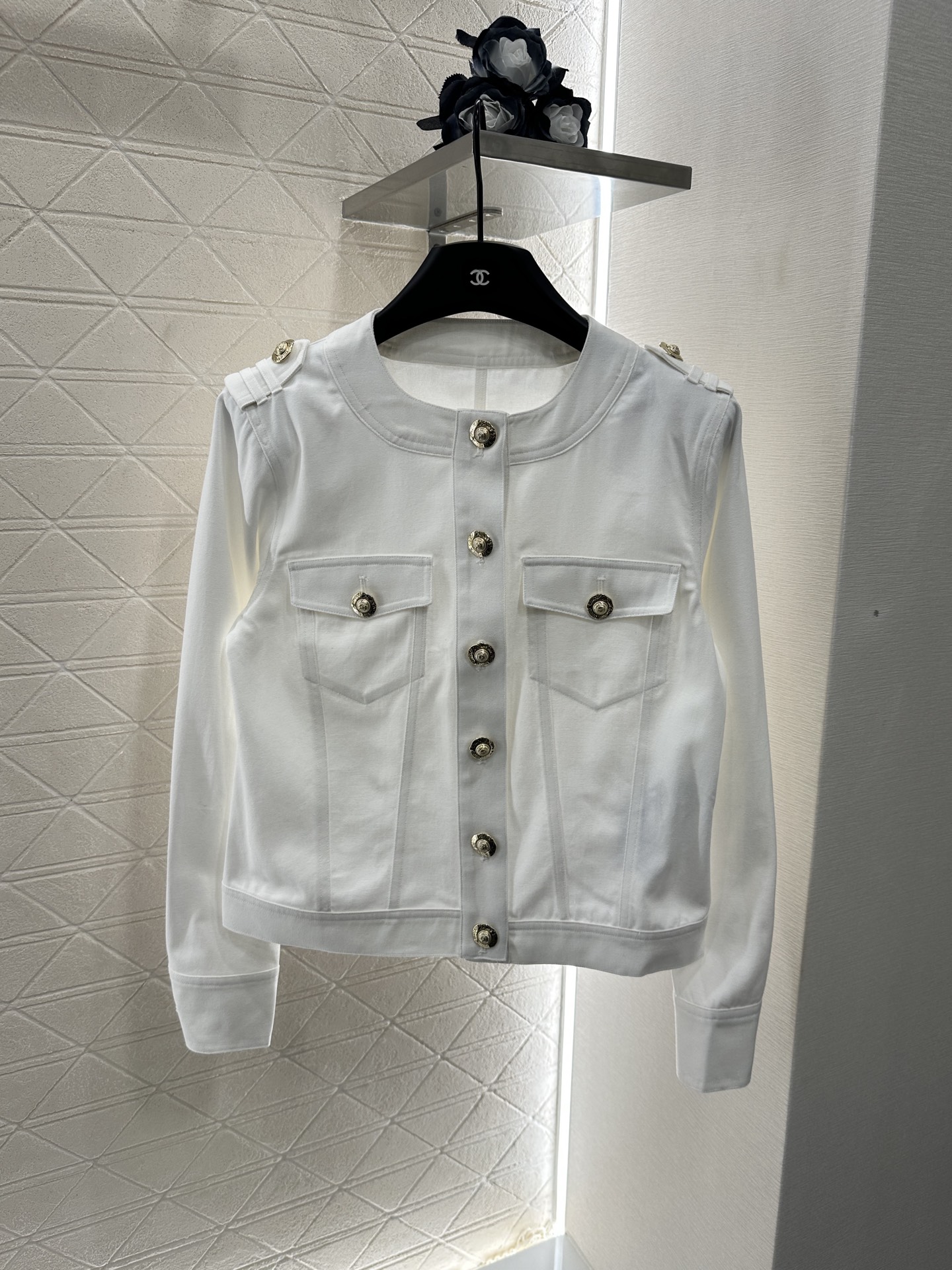 P1104: Stylish Cowboy Coat Short Skirt Suit with Customized Details - 图片 1