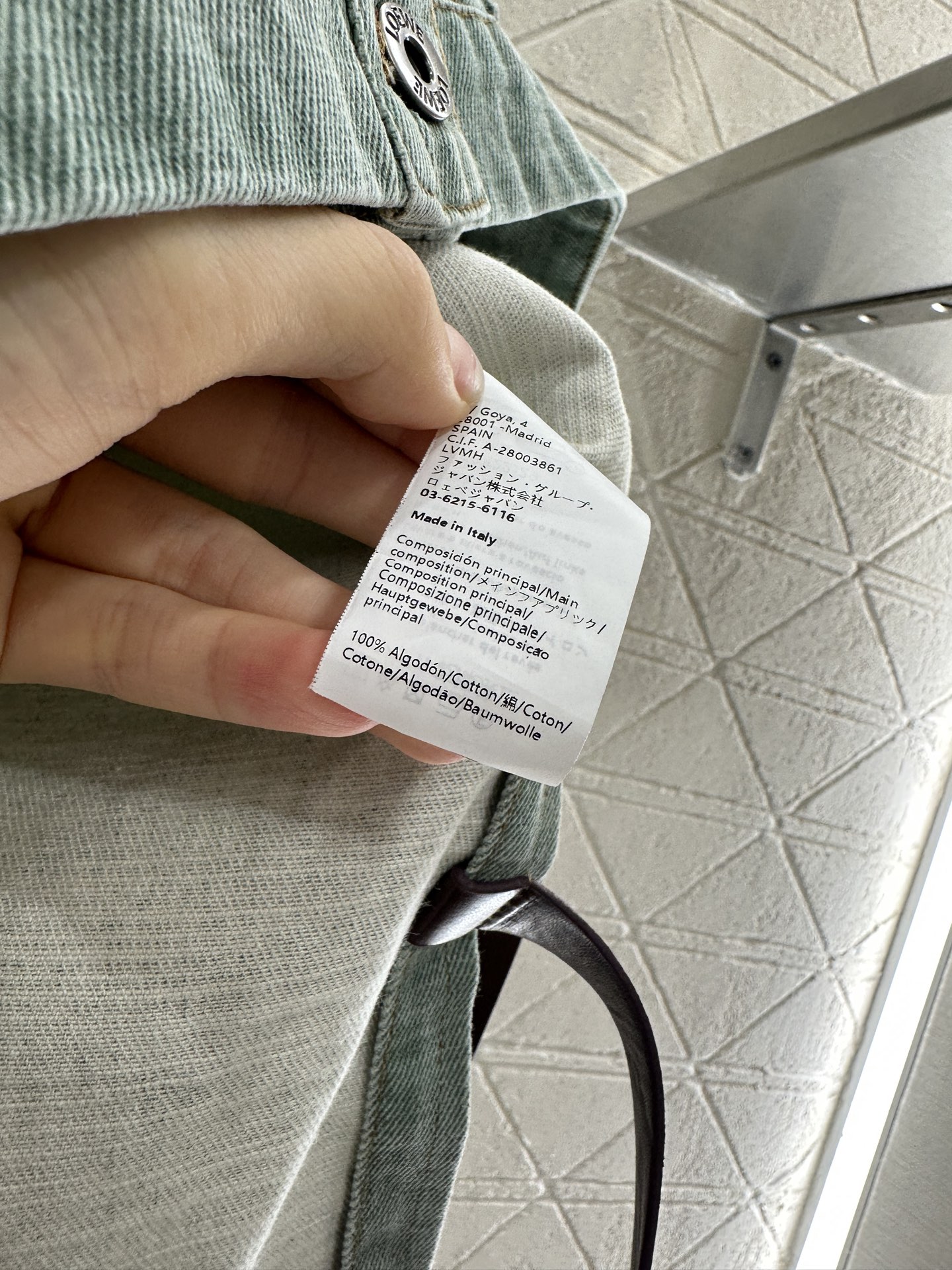 ♥Loew*♥2025新品上架
 复古水洗牛仔外套短裤套装
定制YB斜纹全棉牛仔材质 舒适柔软 透气好穿