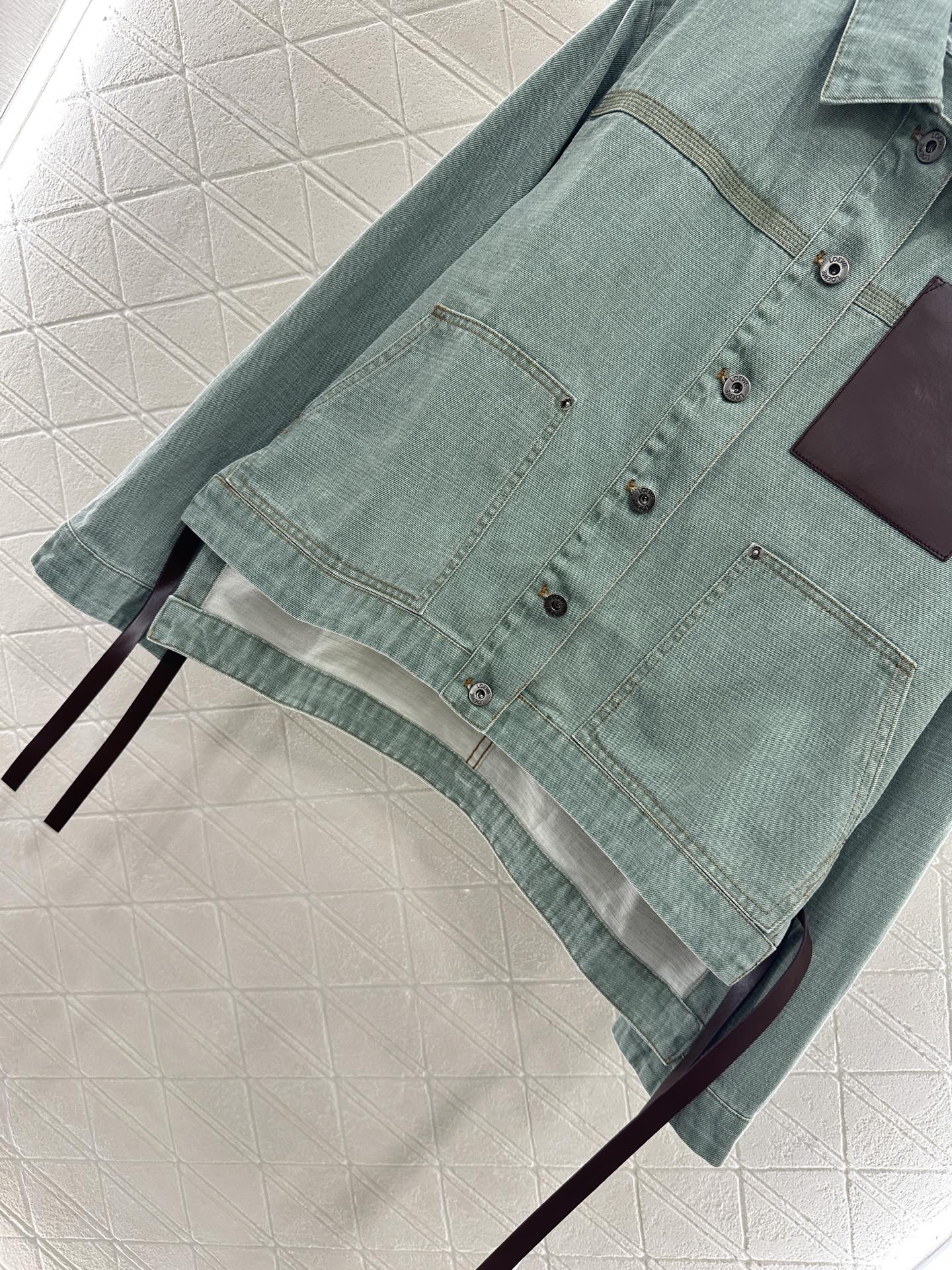 ♥Loew*♥2025新品上架
 复古水洗牛仔外套短裤套装
定制YB斜纹全棉牛仔材质 舒适柔软 透气好穿