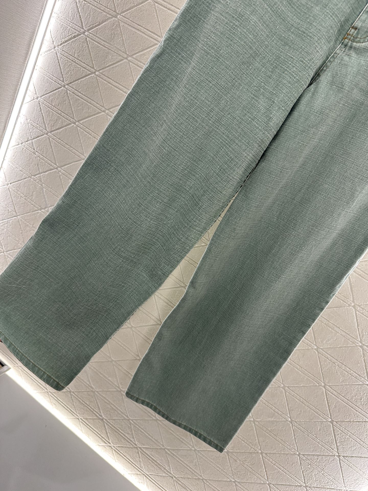 ♥Loew*♥2025新品上架
 复古水洗牛仔衬衫长裤套装
定制YB斜纹全棉牛仔材质 舒适柔软 透气好穿