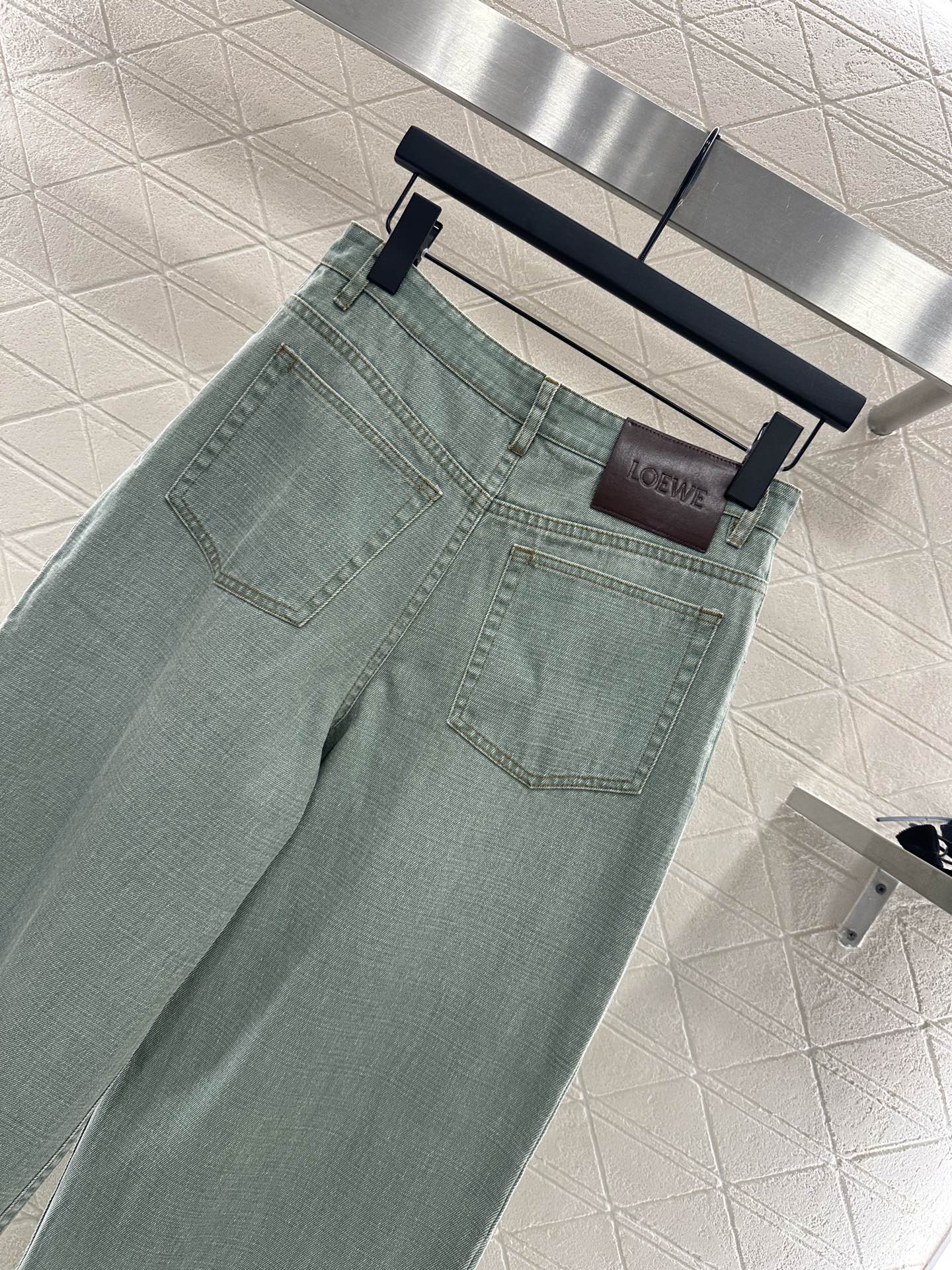 ♥Loew*♥2025新品上架
 复古水洗牛仔衬衫长裤套装
定制YB斜纹全棉牛仔材质 舒适柔软 透气好穿