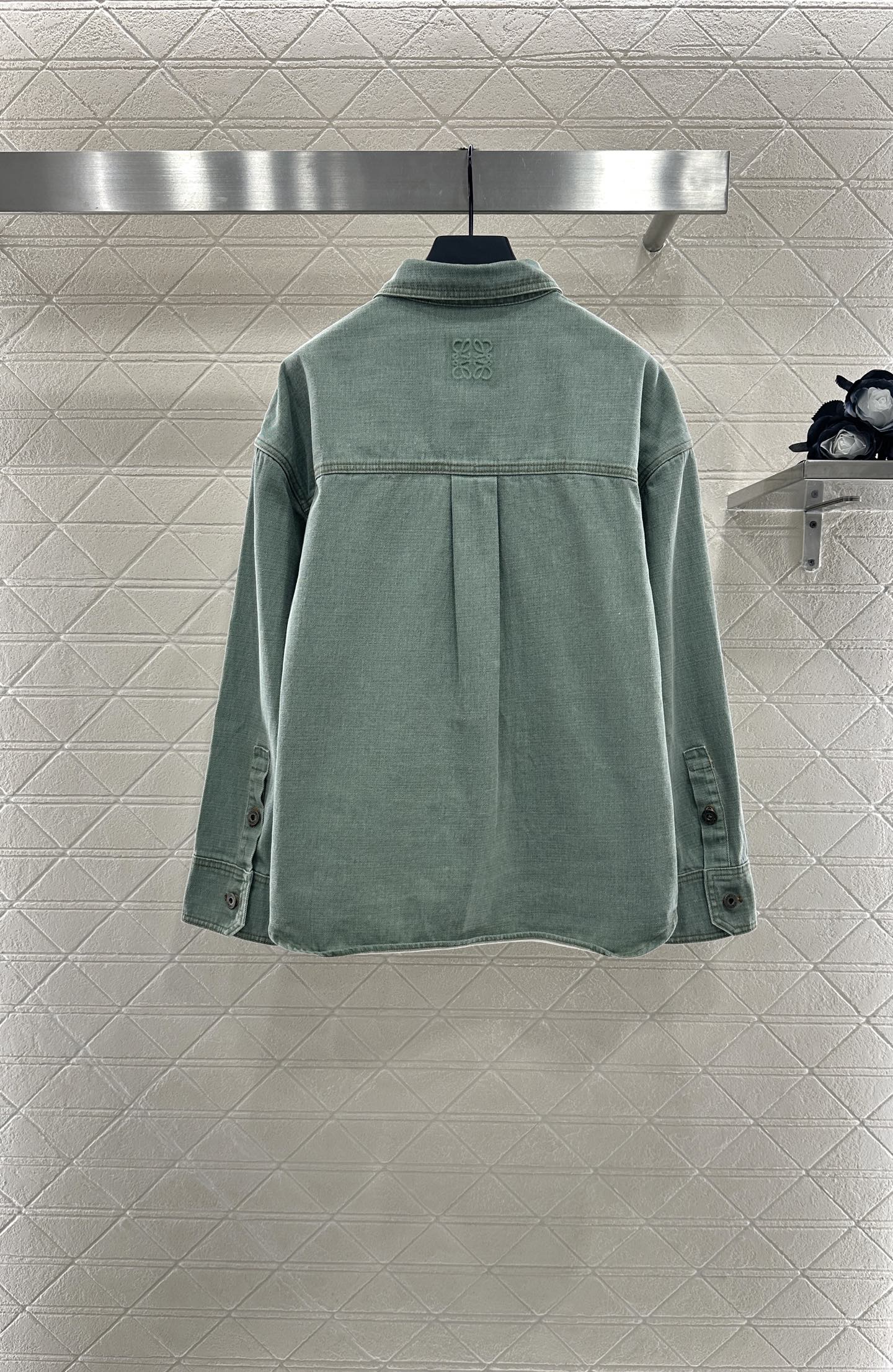 ♥Loew*♥2025新品上架
 复古水洗牛仔衬衫长裤套装
定制YB斜纹全棉牛仔材质 舒适柔软 透气好穿